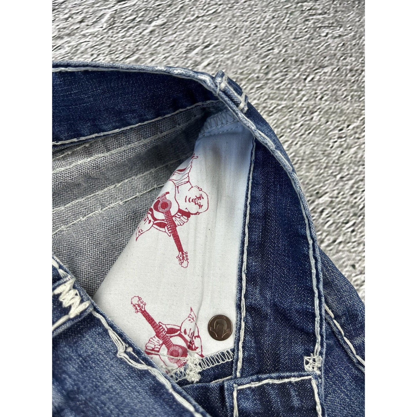 True Religion blue jeans white thick stitching Y2K