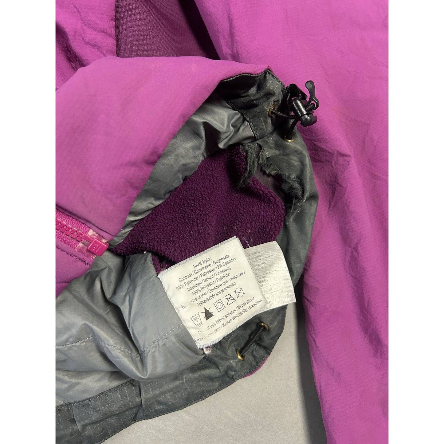 Arc’teryx jacket pink Atom LT hoody