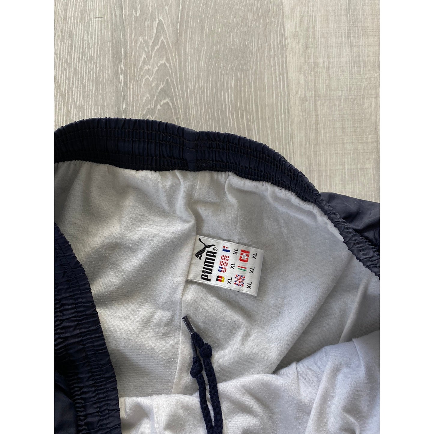 90s Puma vintage navy nylon track pants small logo