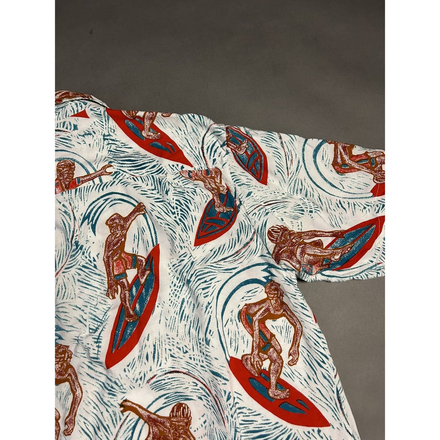 Mambo Loud Shirt white surfers Hawaiian rare Australian