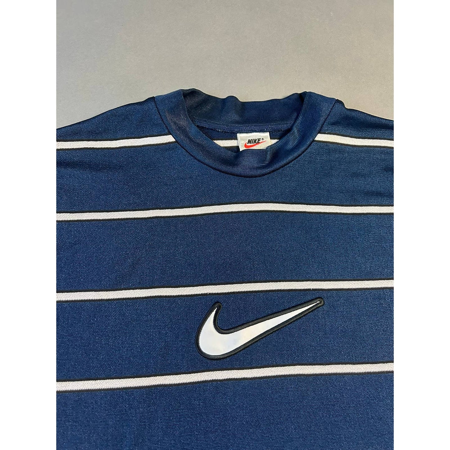 Nike big swoosh striped t-shirt vintage 90s navy