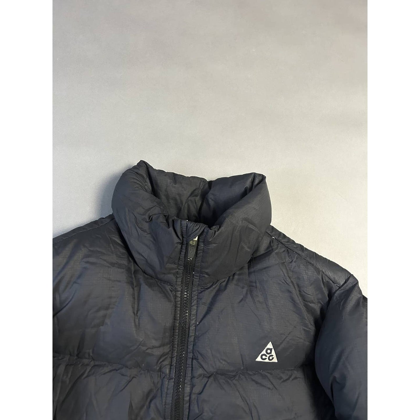 Nike ACG vintage black puffer jacket small logo 550
