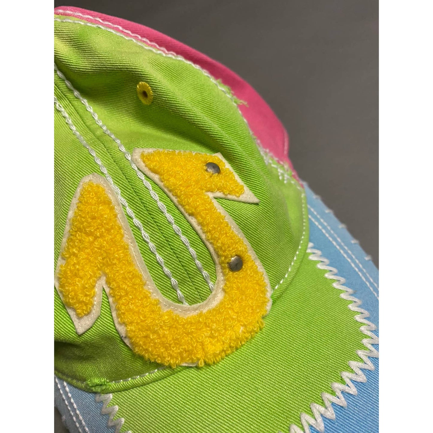 True Religion hat vintage big logo multi color Pink green