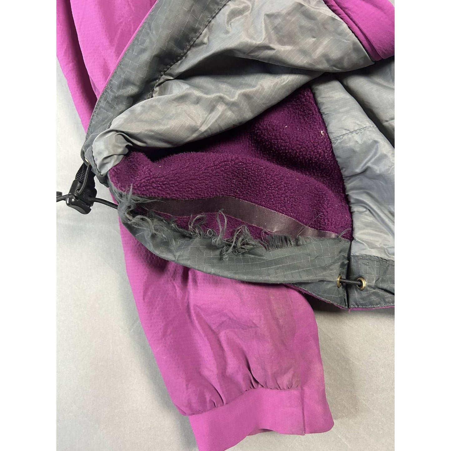 Arc’teryx jacket pink Atom LT hoody