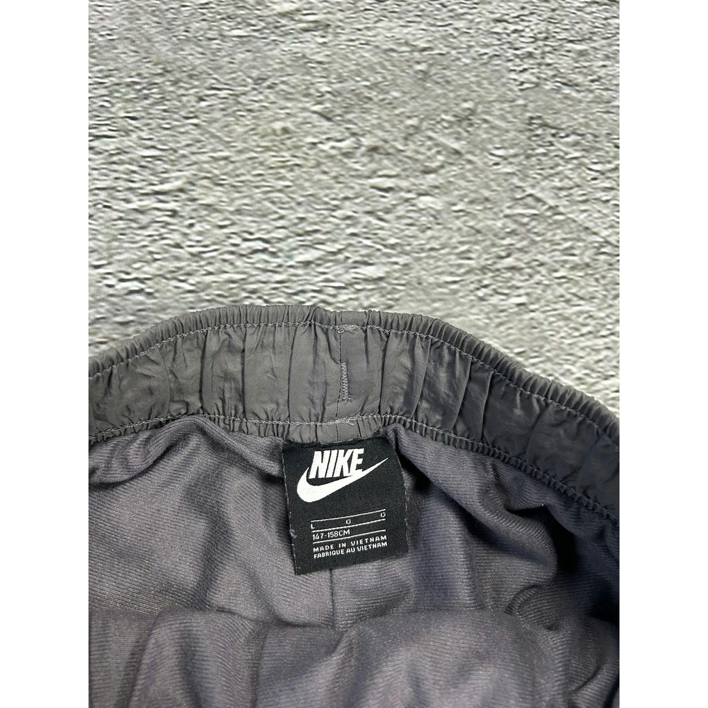 Nike vintage grey nylon track pants small logo drill Y2K