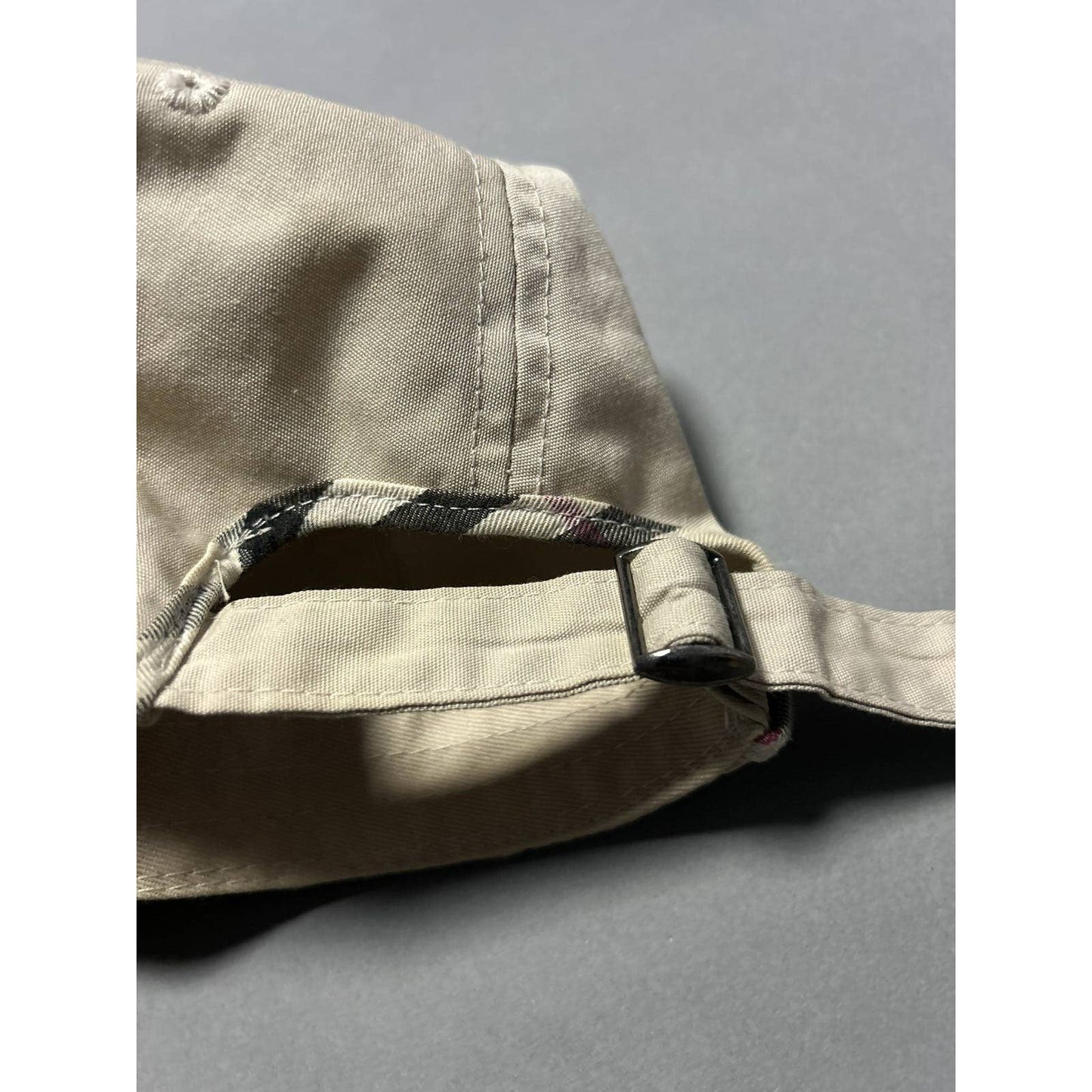 Burberry nova check cap beige