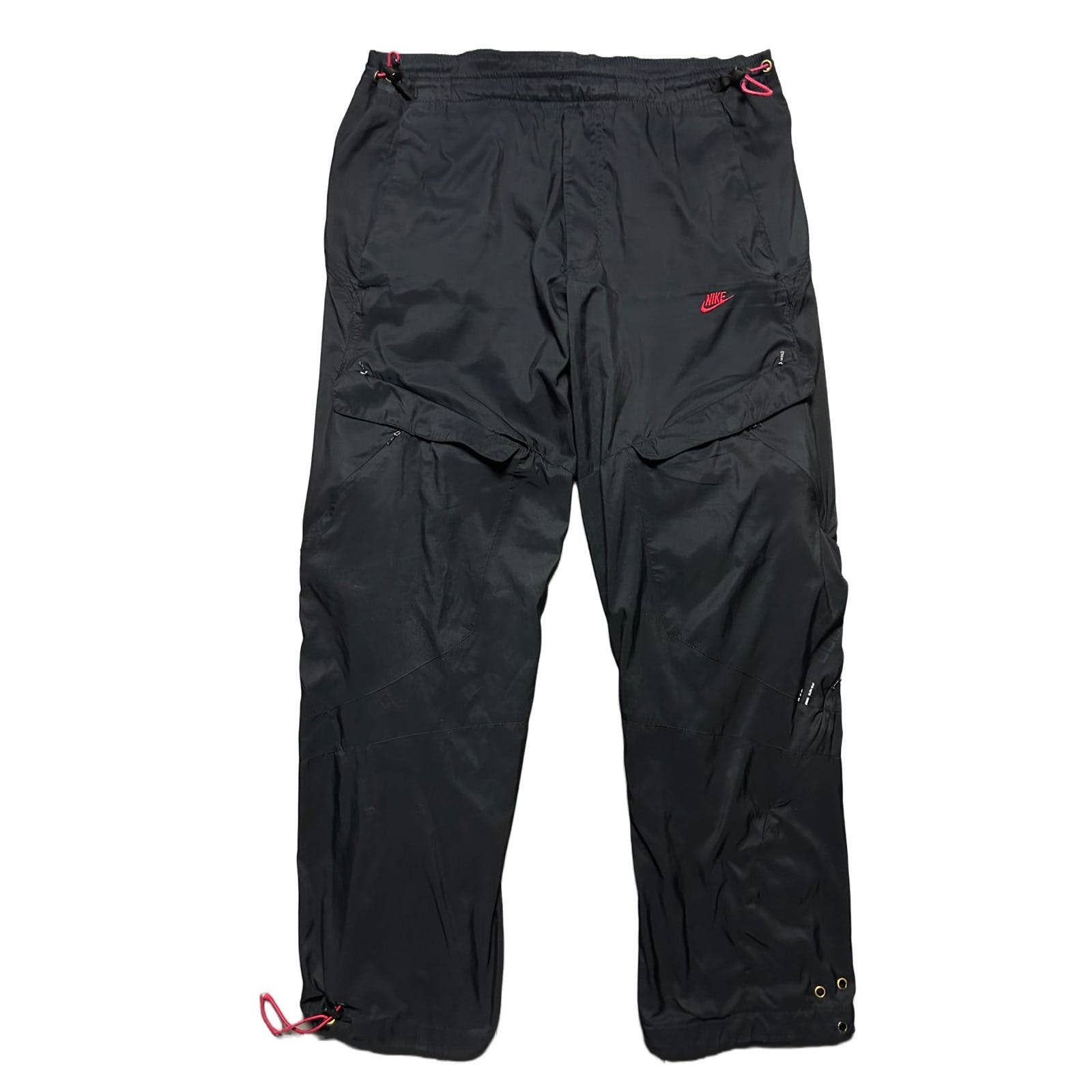 Nike vintage nylon black red track pants cargo parachute AIR – Refitted