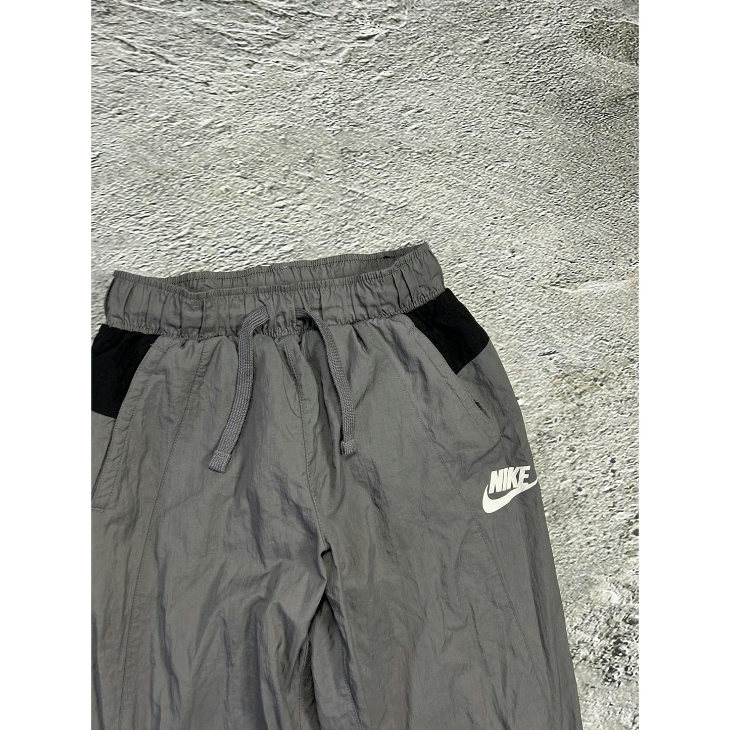 Nike vintage grey nylon track pants small logo drill Y2K
