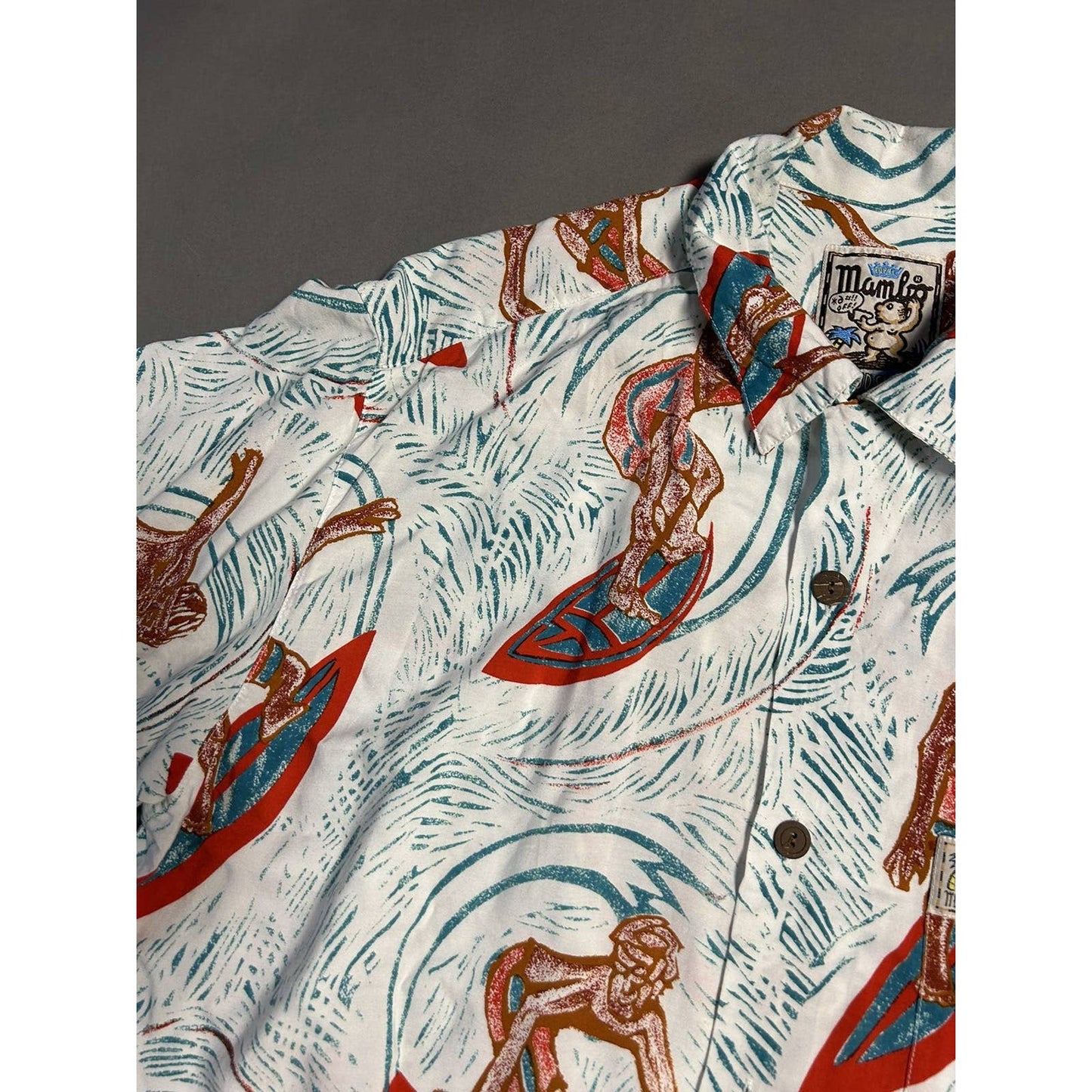 Mambo Loud Shirt white surfers Hawaiian rare Australian