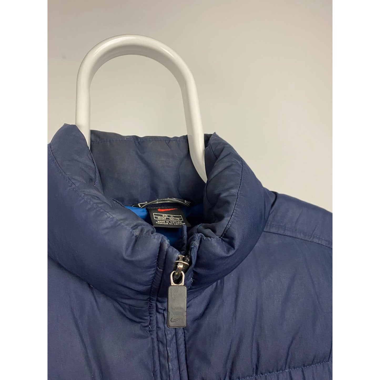 90s Nike vintage navy puffer jacket big swoosh baby blue