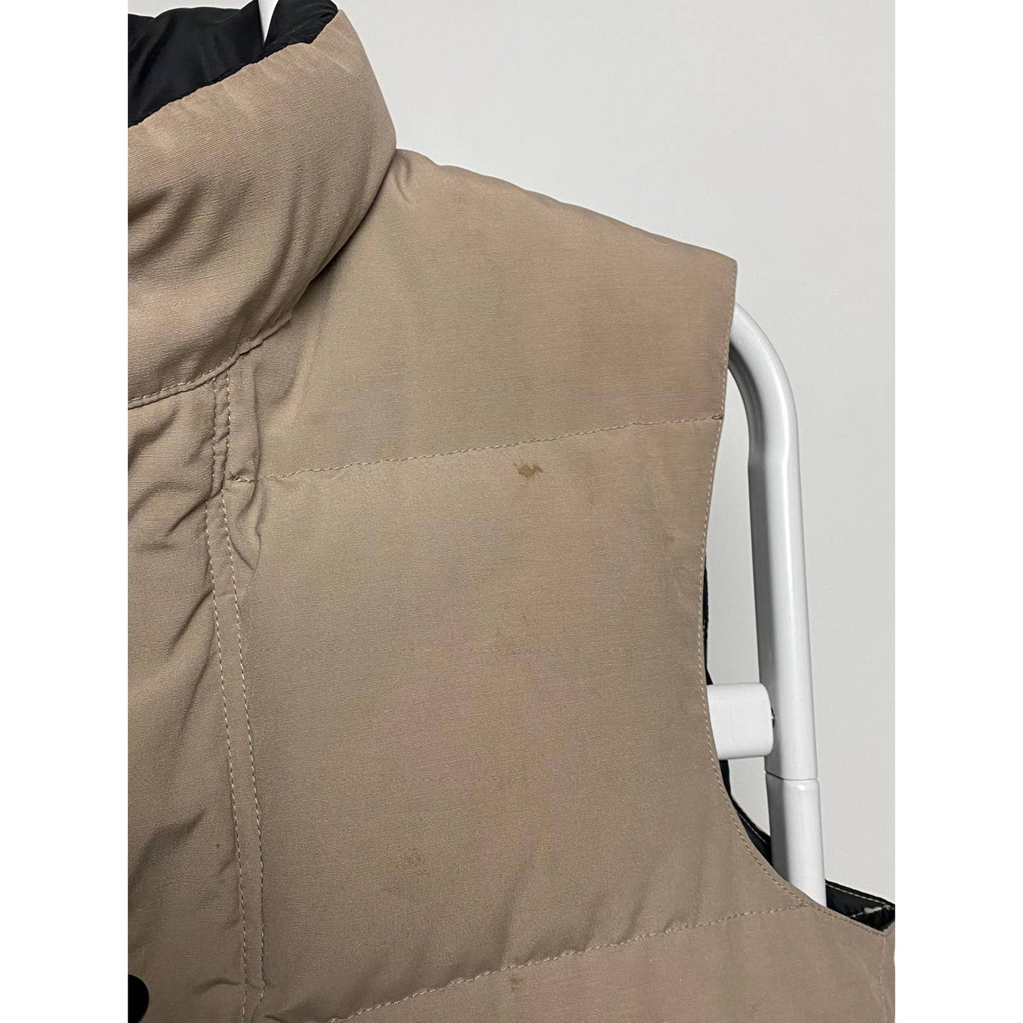 Canada Goose vintage beige puffer vest