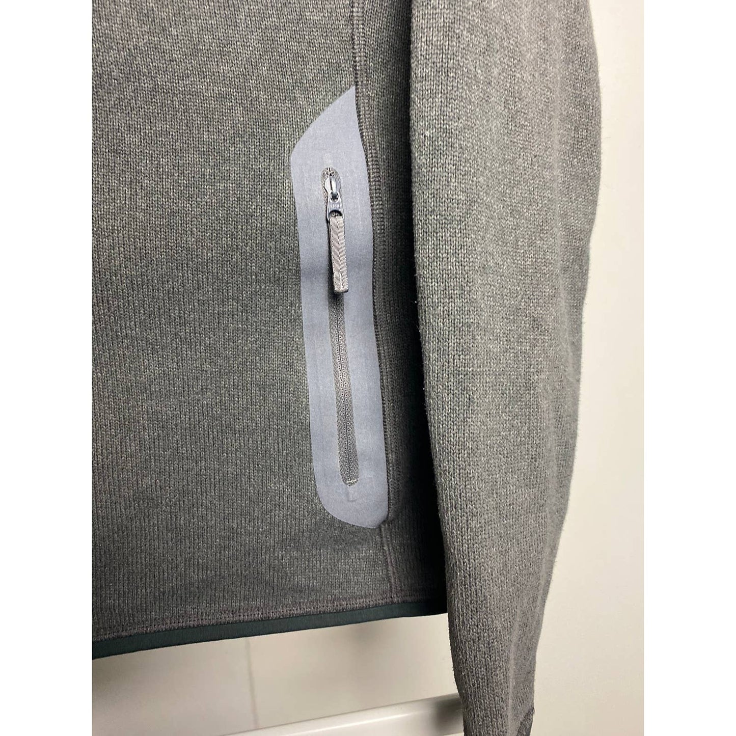 Arc’teryx vintage grey fleece zip hoodie