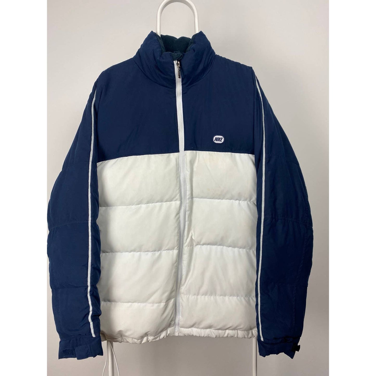 Nike vintage small logo puffer jacket white/navy 2000