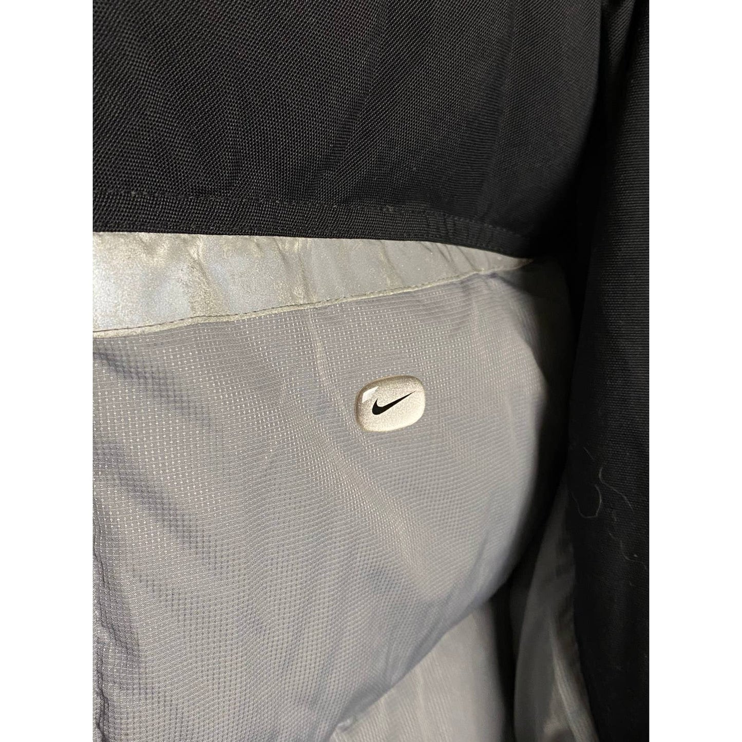 Nike vintage grey / black puffer jacket small hex logo 2000s
