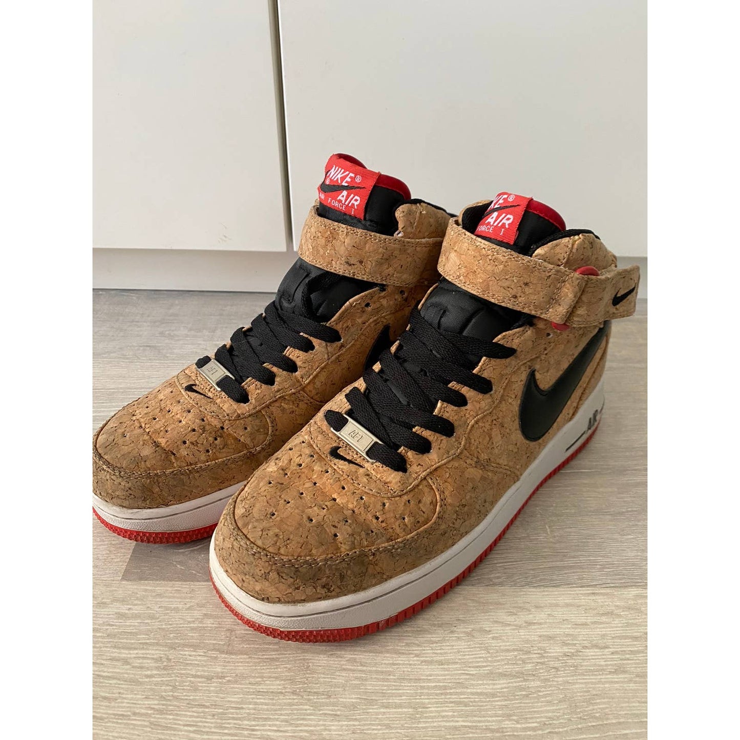 RARE! Air Force 1 Mid Cork 2015