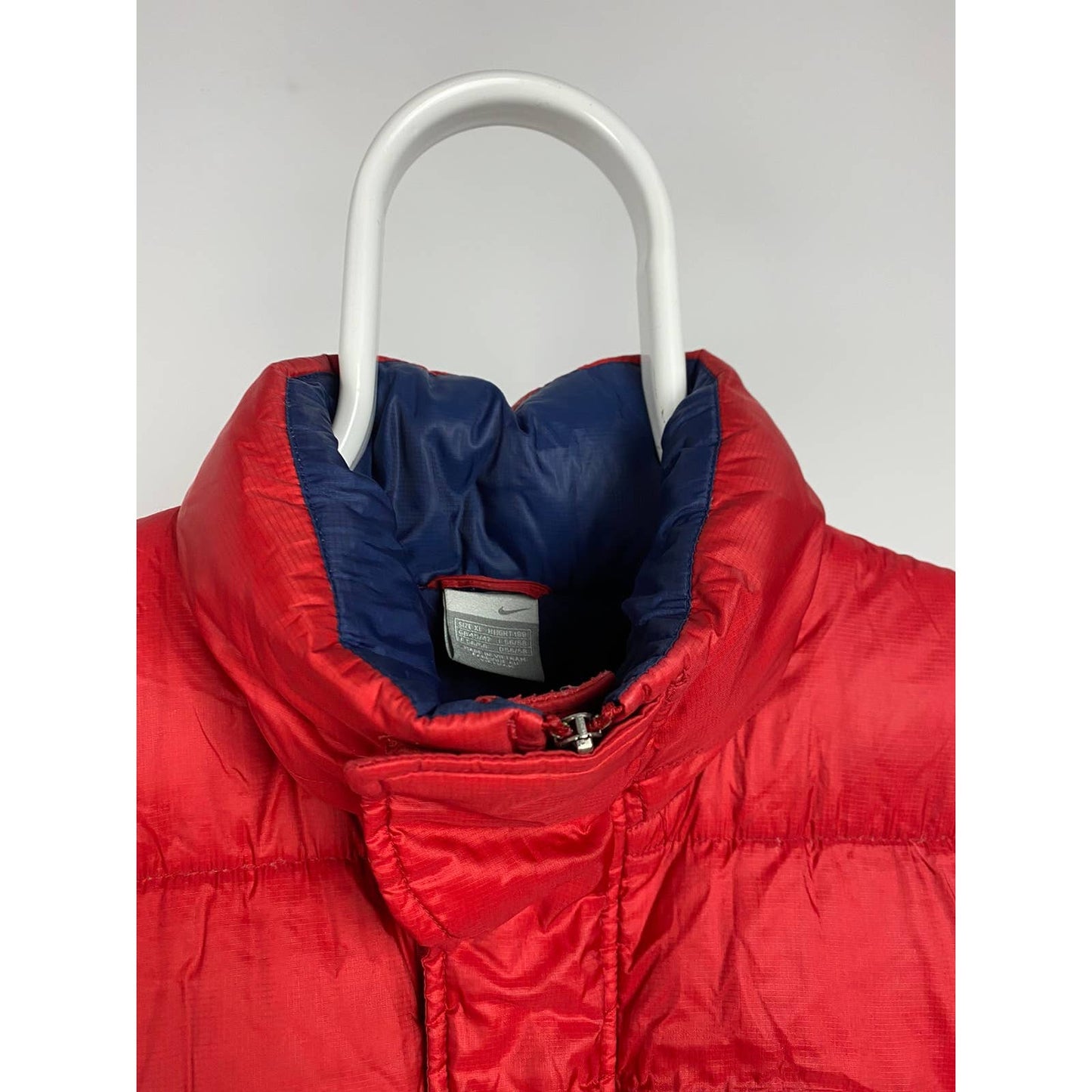 Nike vintage red puffer jacket small swoosh cargo