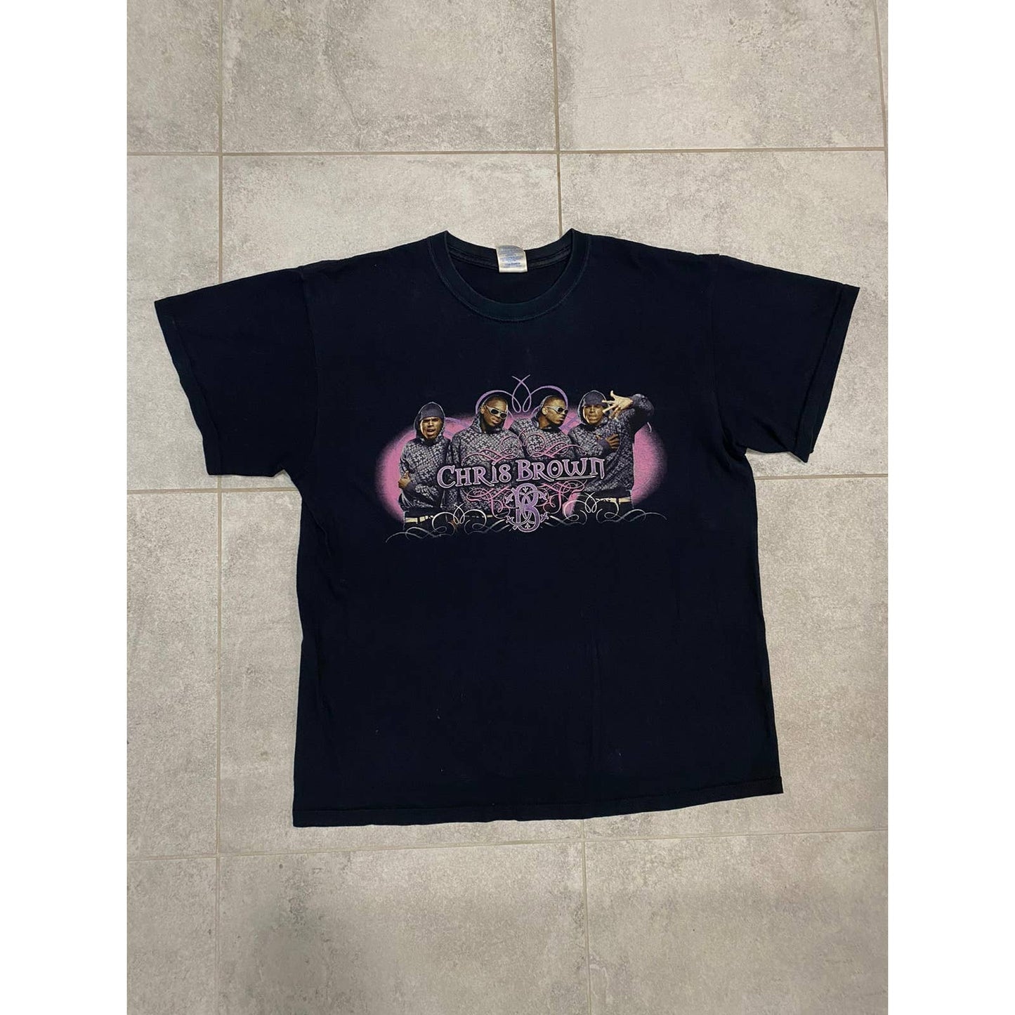 Chris Brown Europe tour black T-shirt vintage vibe