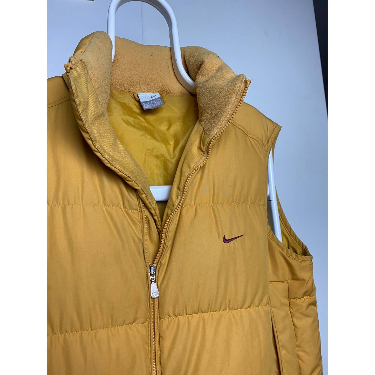 Nike vintage yellow puffer vest small swoosh 2000s