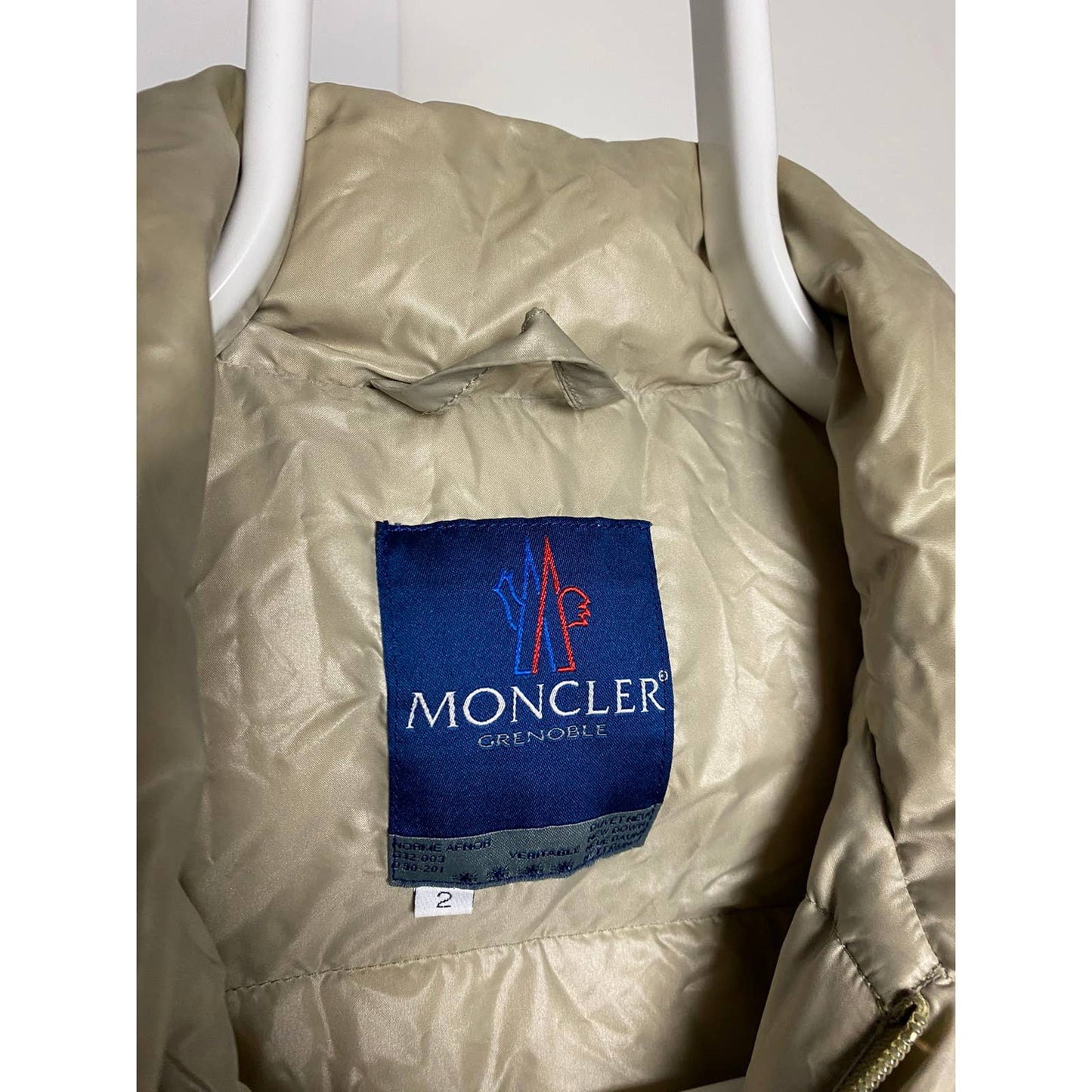 90s Moncler vintage beige puffer jacket Grenoble