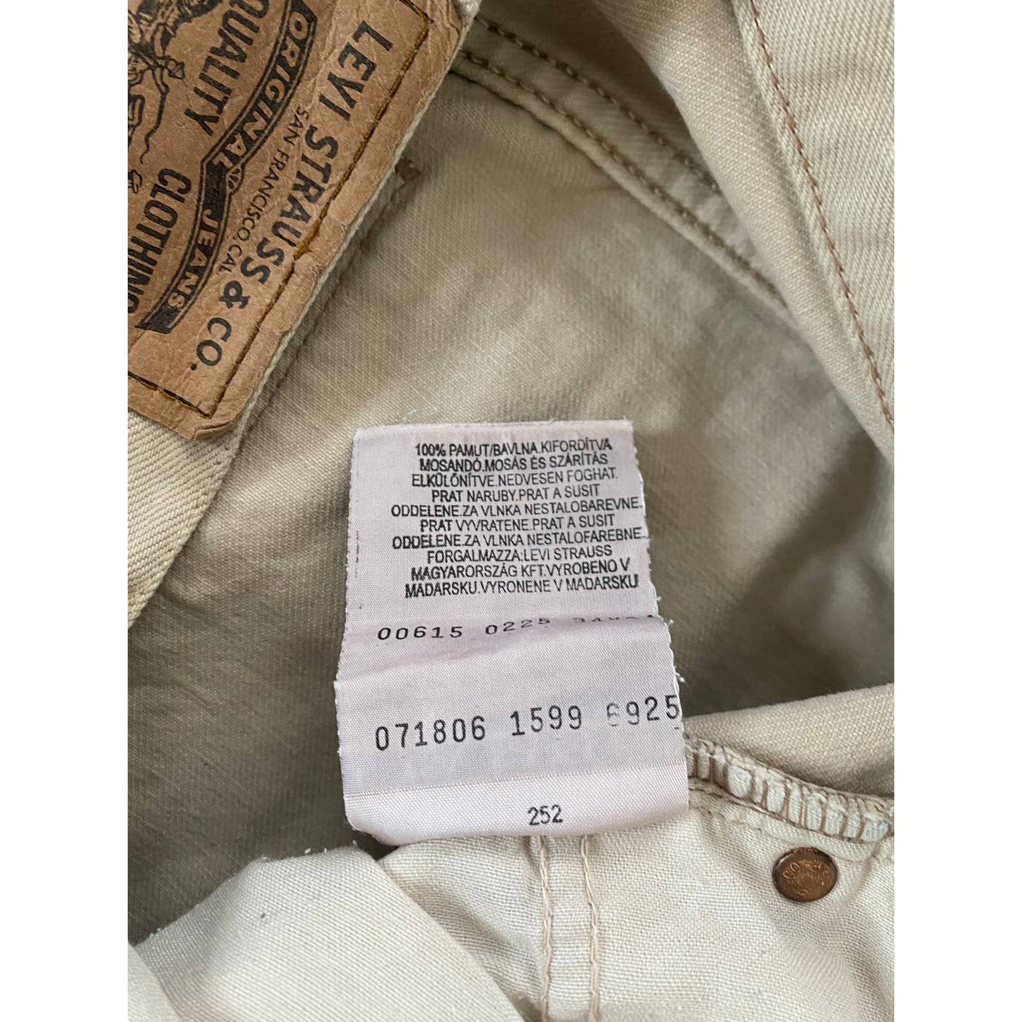 90s Levis 615 02 vintage Orange tab beige jeans denim pants