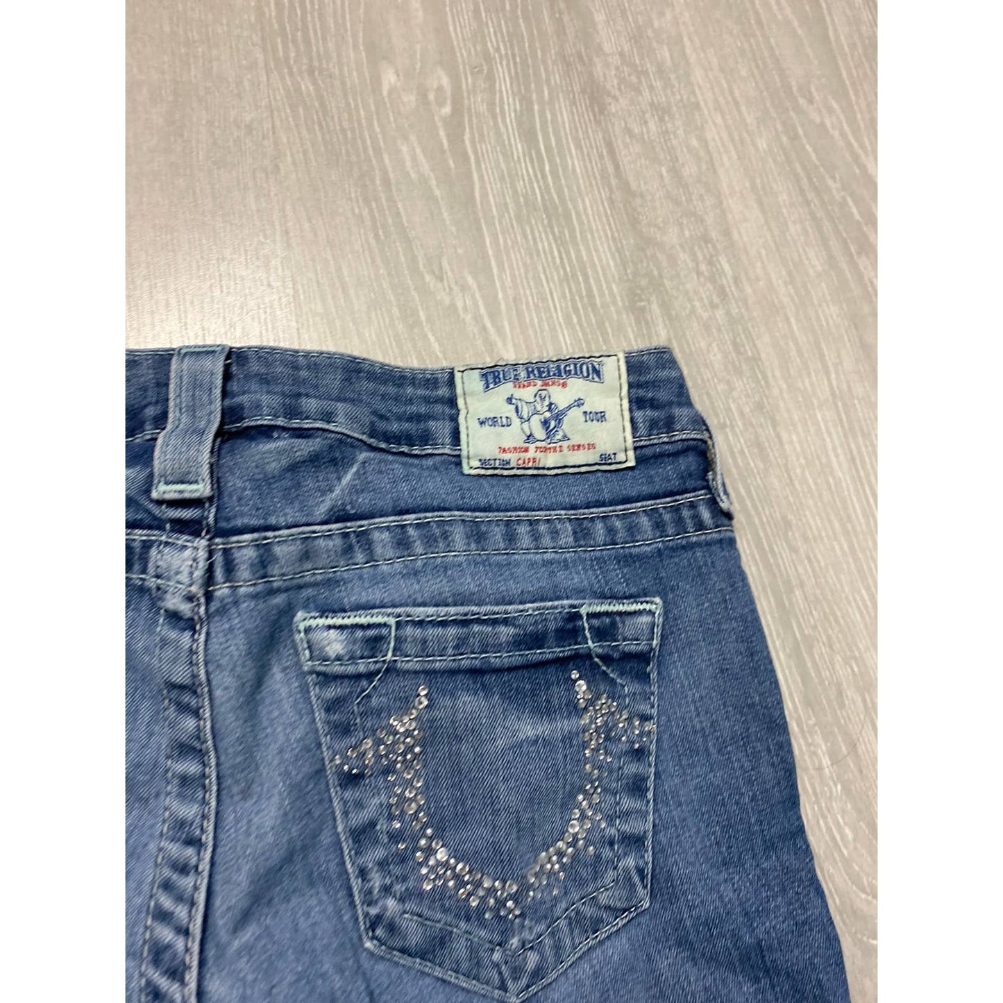 True Religion vintage blue jeans denim carpi pants