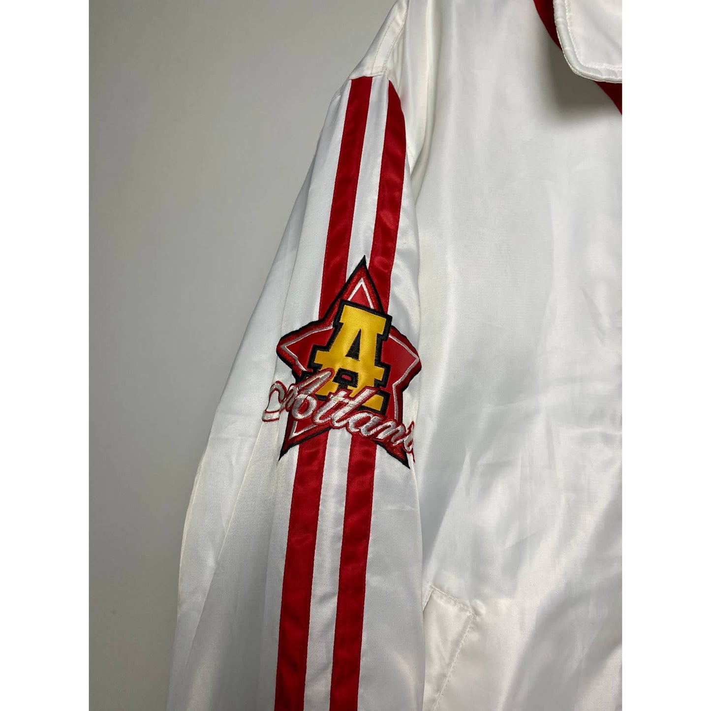 Raw Blue vintage white bomber jacket basket 1on1 half court