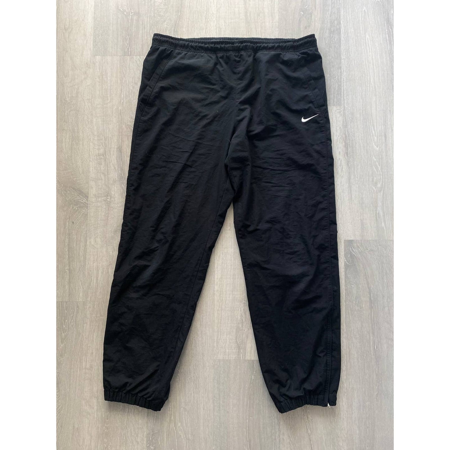 Nike vintage black track pants small swoosh parachute