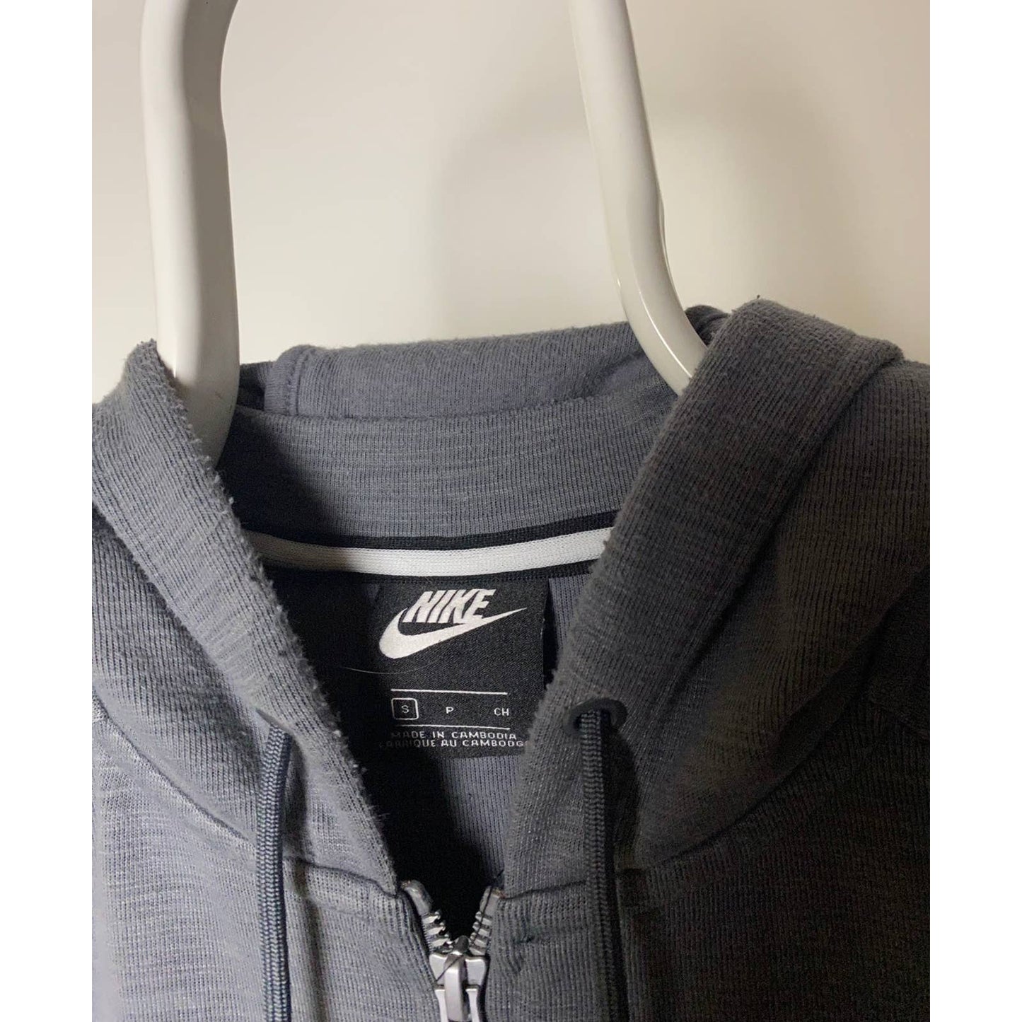 Nike grey zip up hoodie vintage style tech fleece