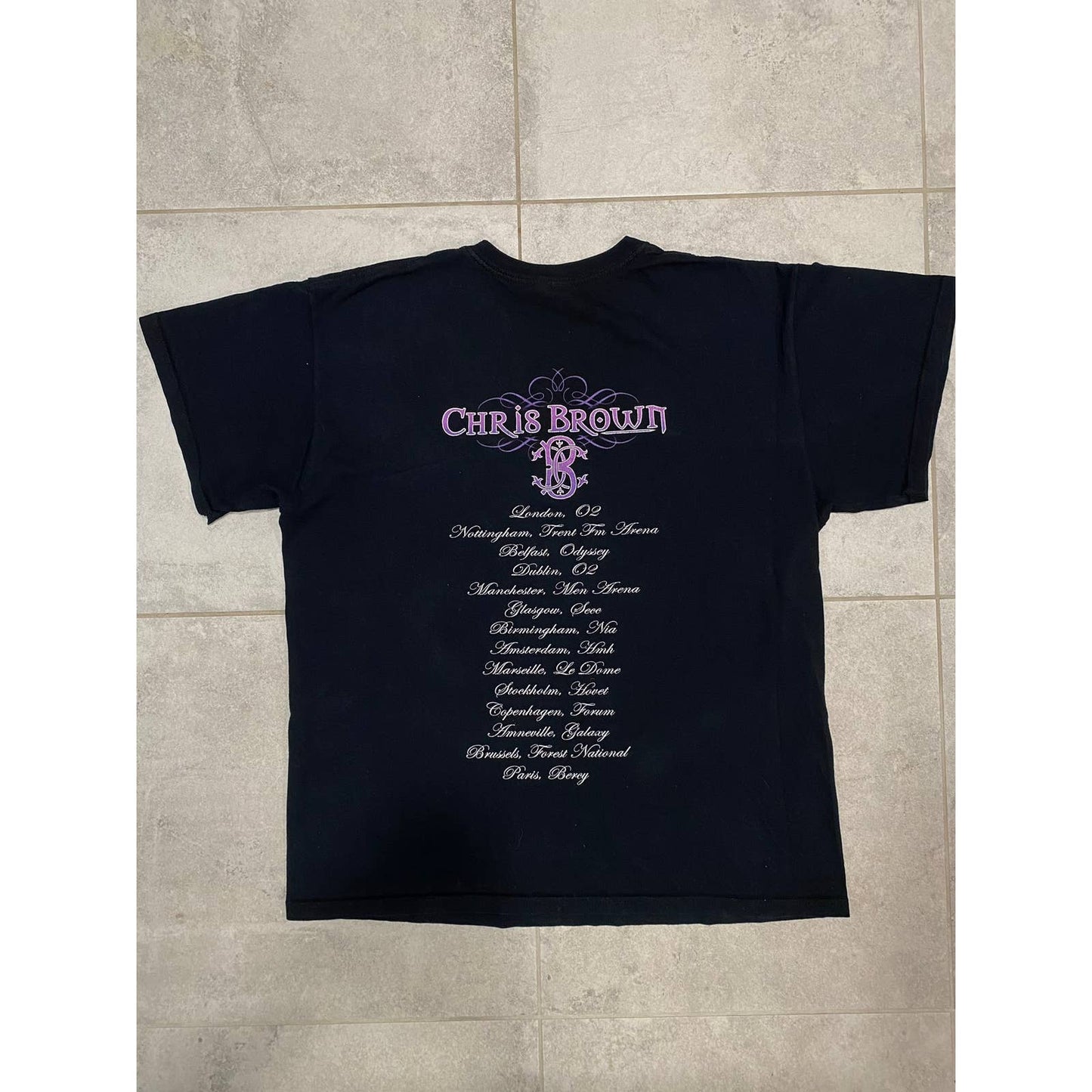 Chris Brown Europe tour black T-shirt vintage vibe