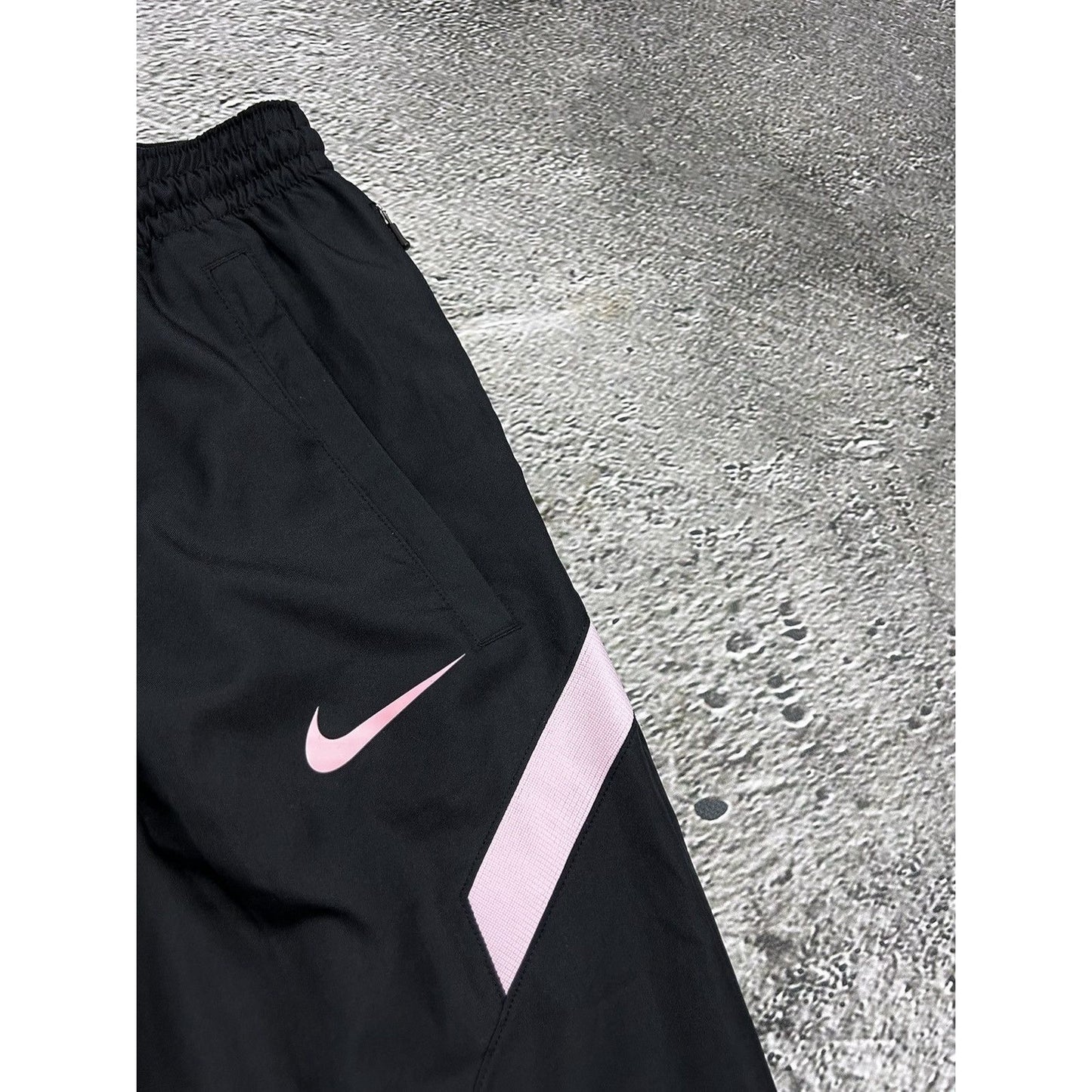 PSG Nike nylon black track pants small swoosh drill Y2K