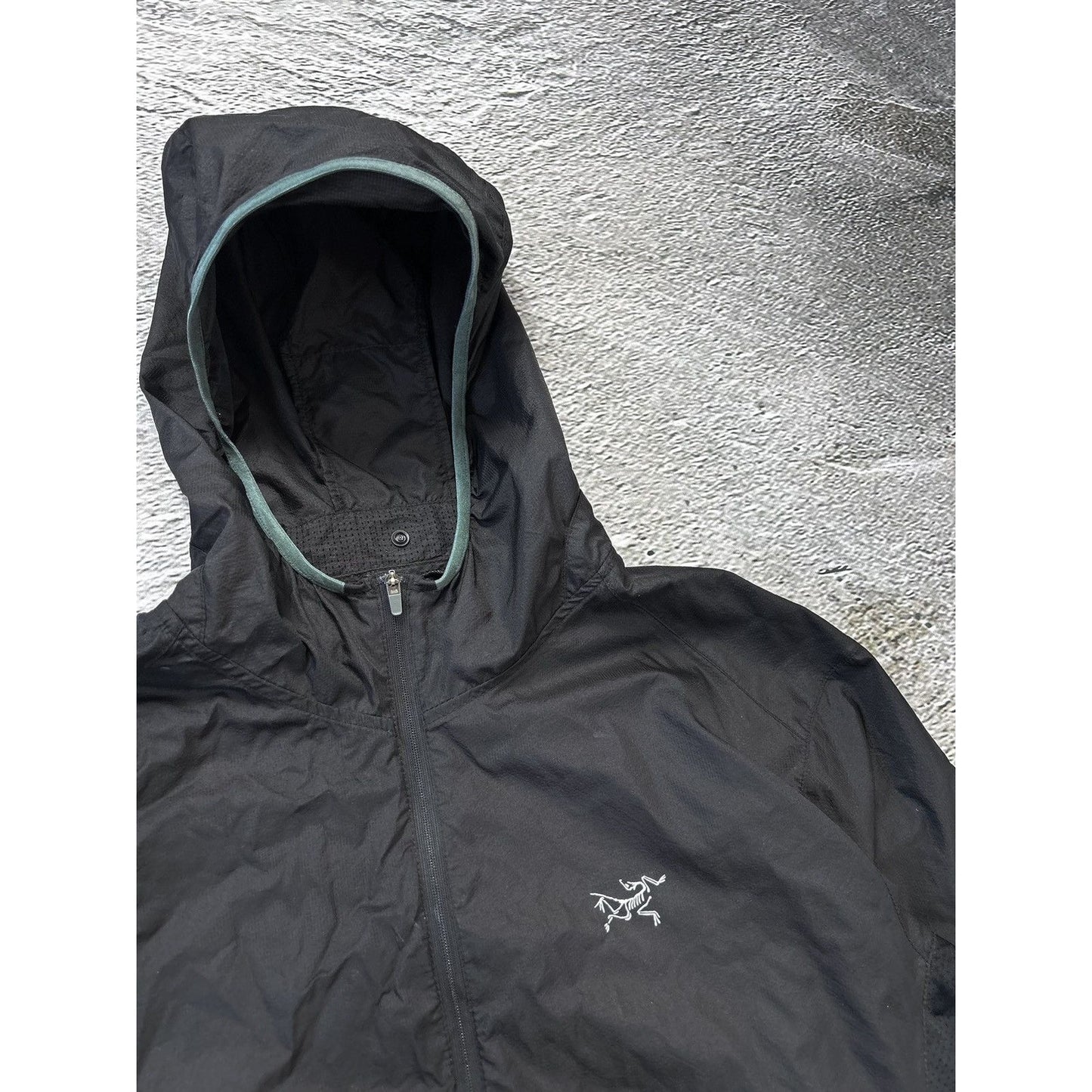 Arc’teryx incendo hoody jacket black rain lightweight