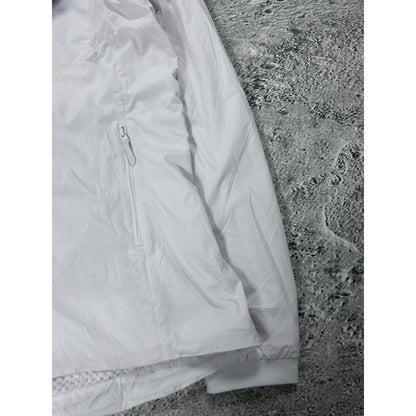 Arc’teryx jacket Atom LT white hoody