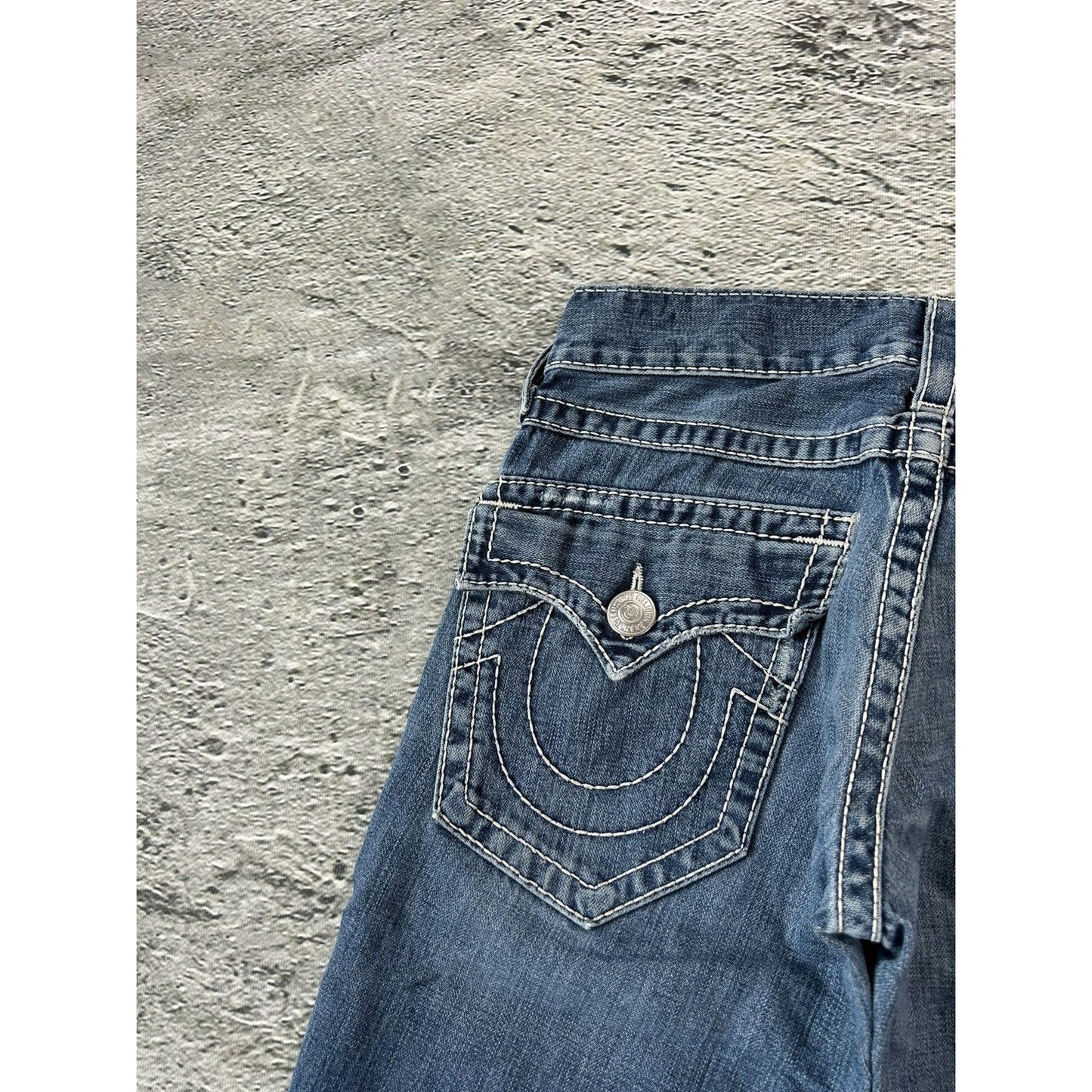 True Religion blue jeans white thick stitching Billy Super T