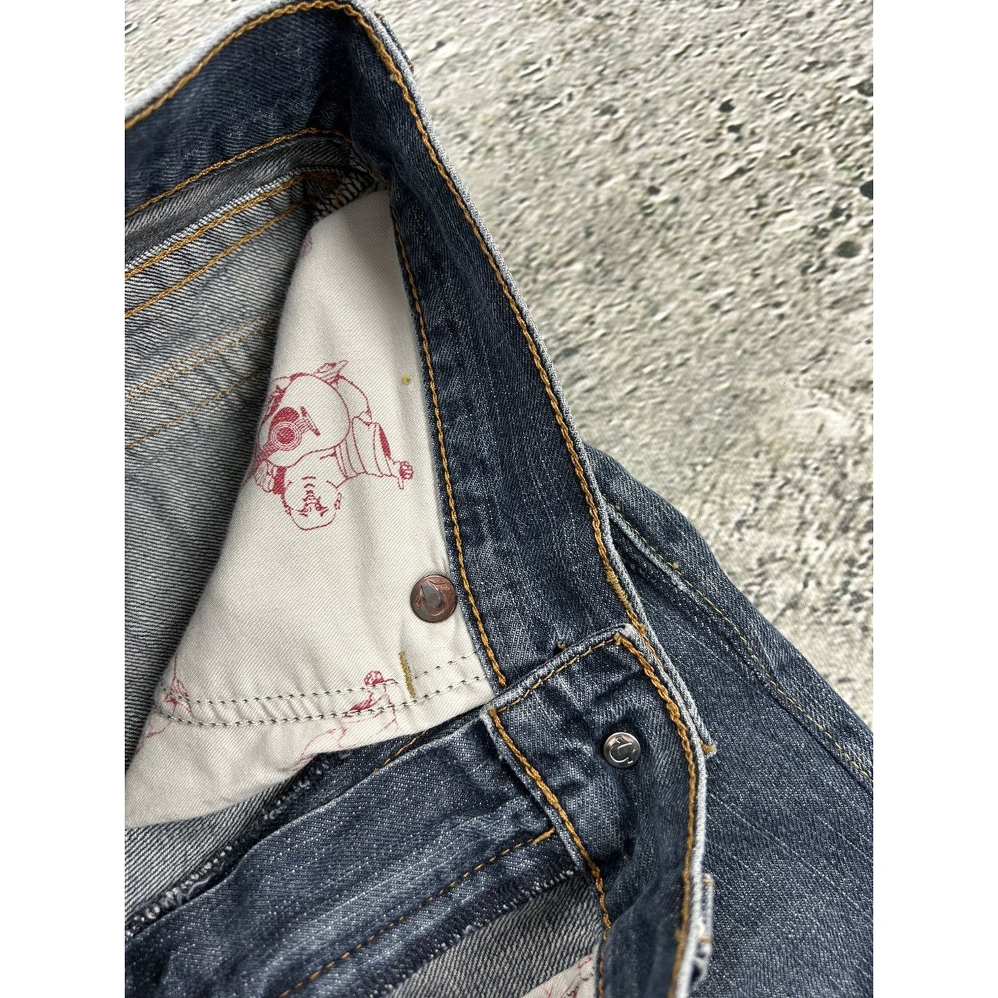 True Religion vintage blue jeans big logo painted black Y2K