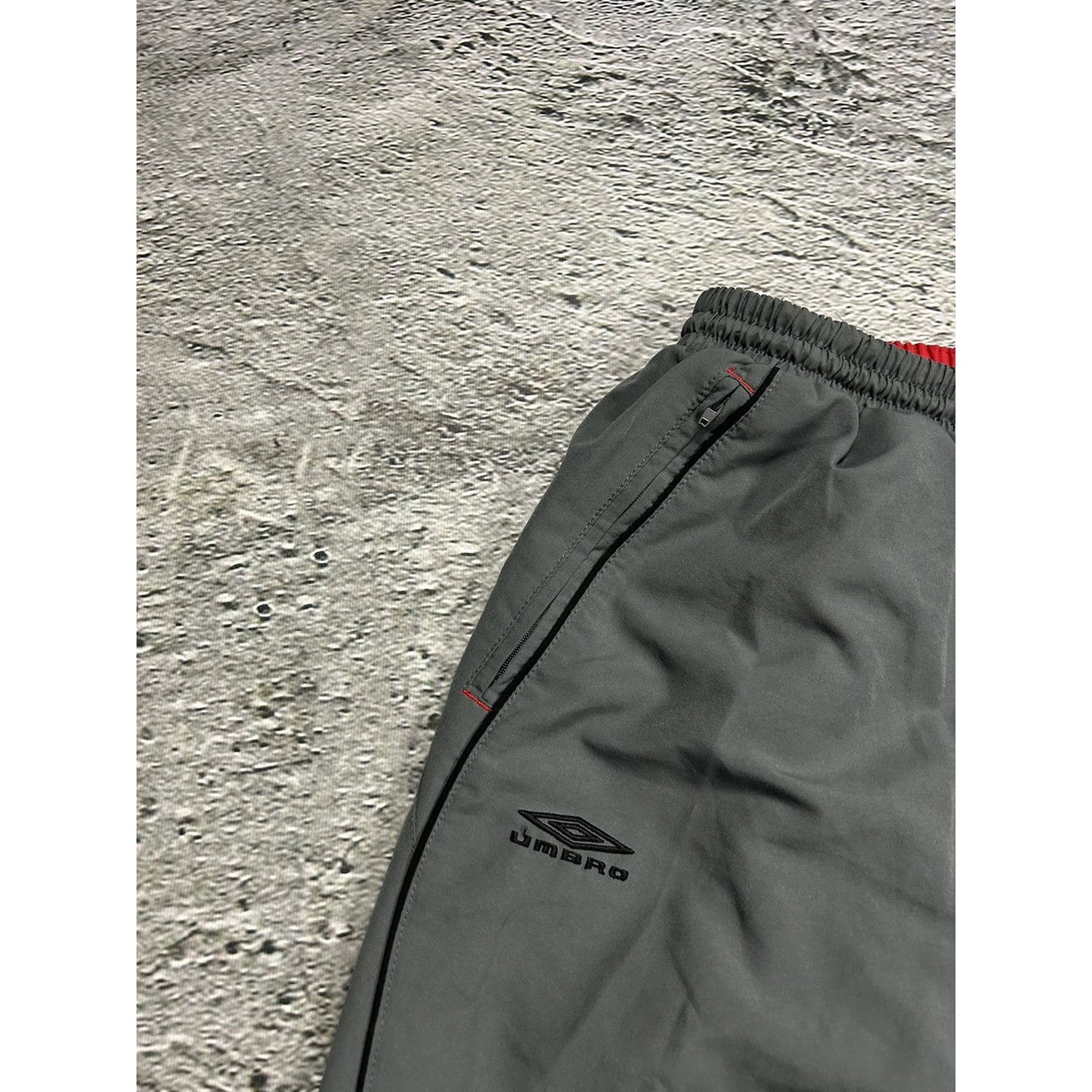Umbro nylon track pants vintage grey red black Man UTD