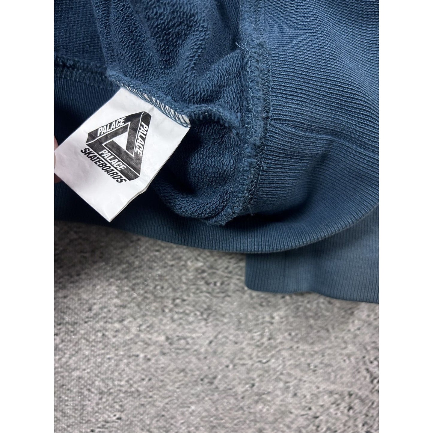 Palace hoodie Basically a Hood green