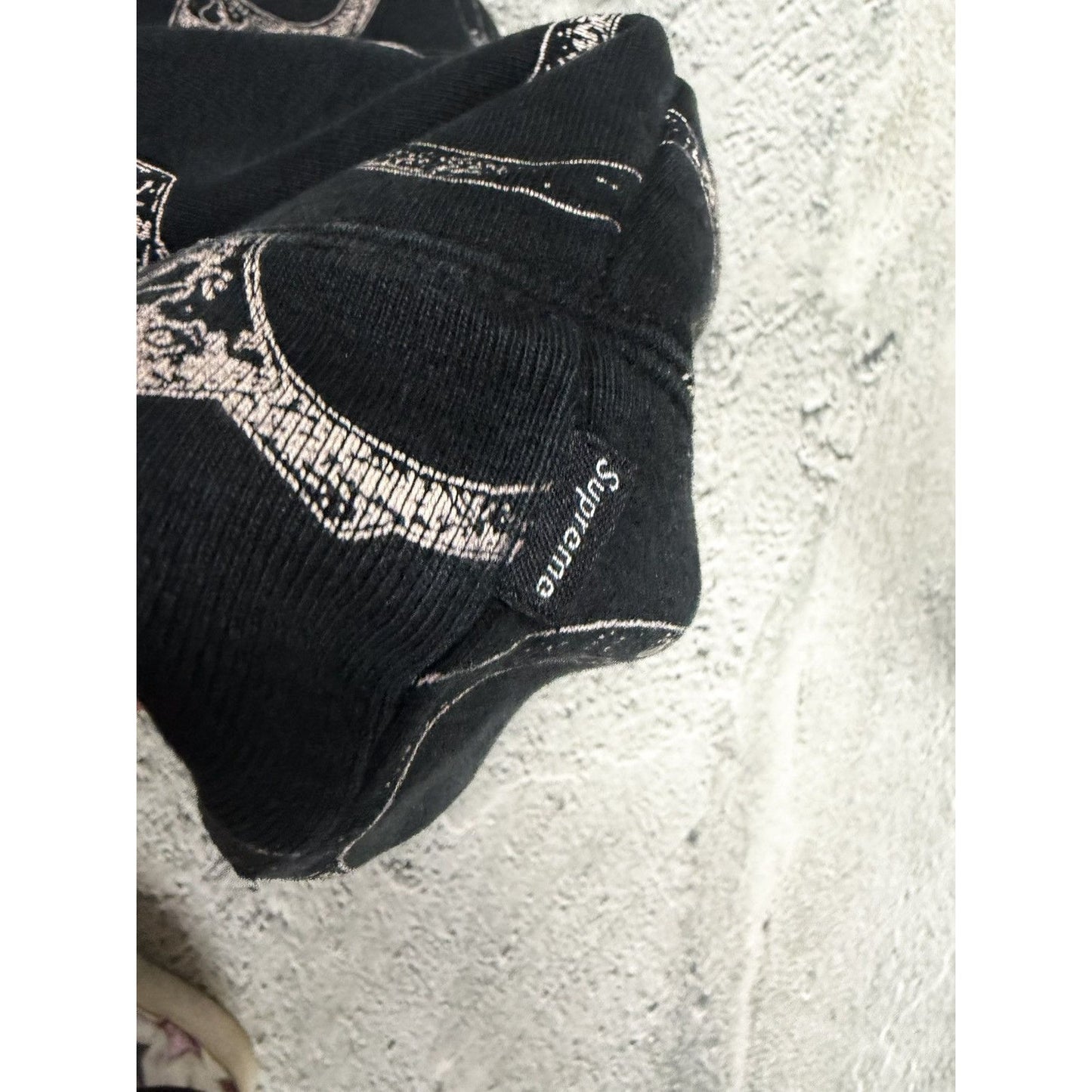 Supreme hoodie handcuffs black hooded sweatshirt FW17
