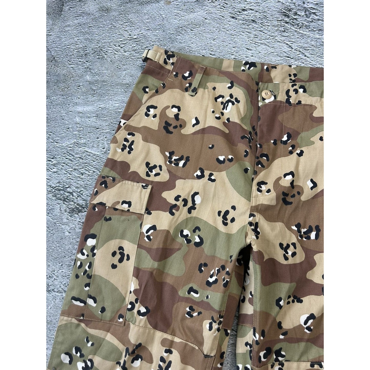 Military cargo pants vintage camo brown