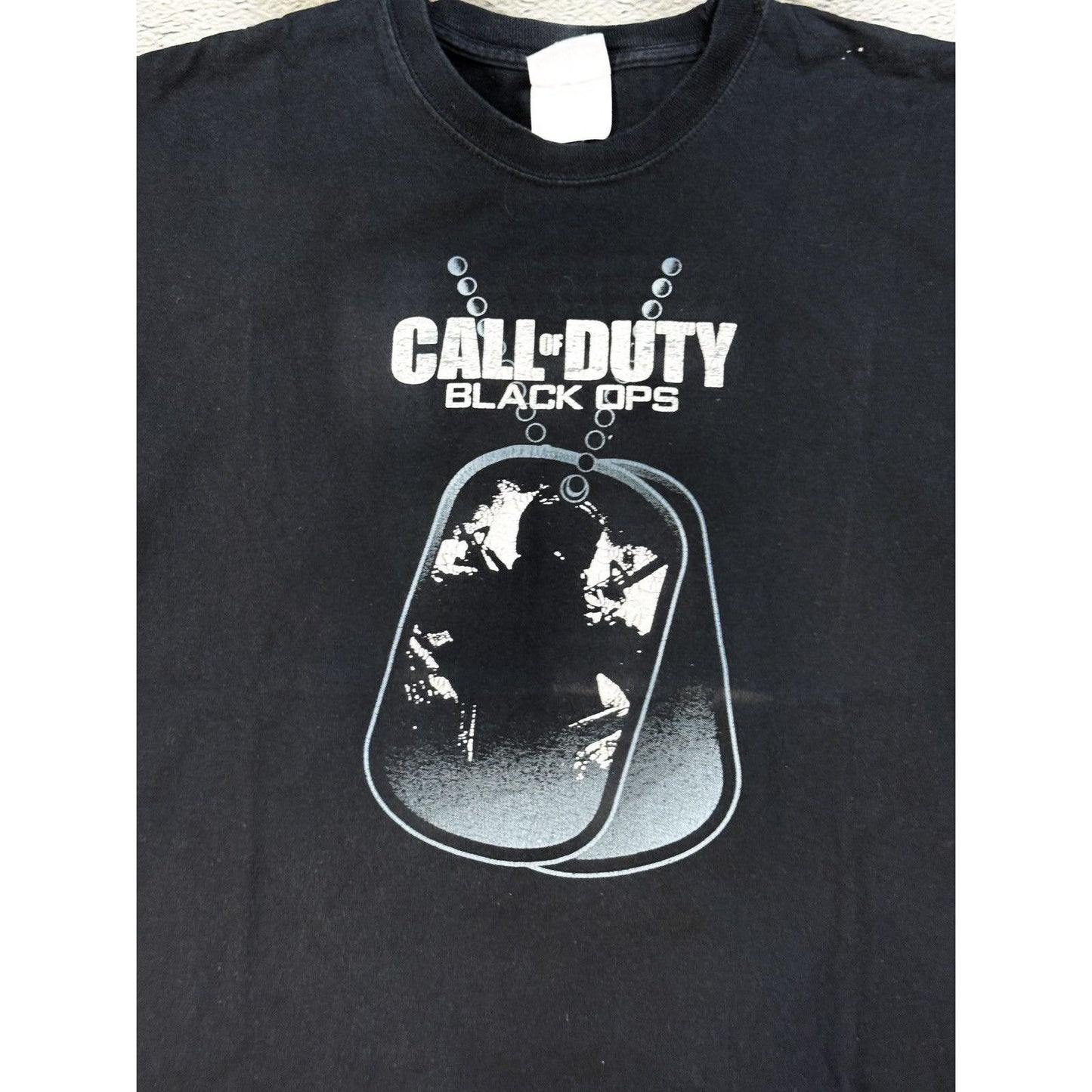 Vintage 2010 Call of duty Black Ops 1 video game promo tee