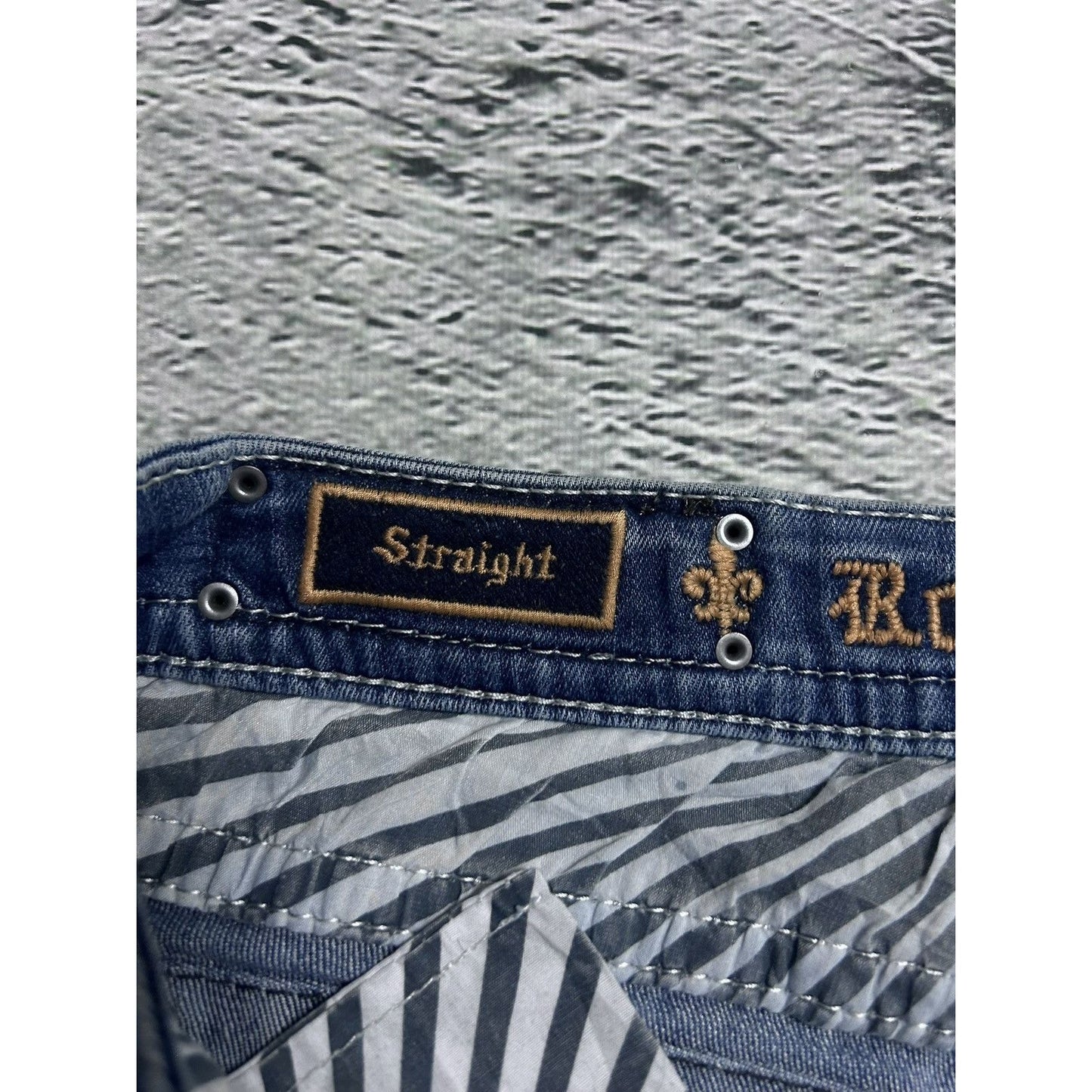 Rock Revival vintage blue jeans Y2K flared