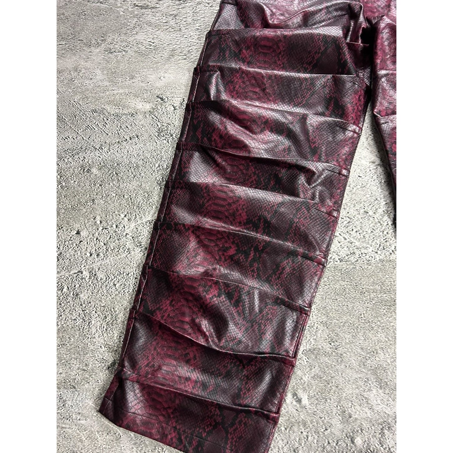 Review baggy pants faux leather style red snakeskin