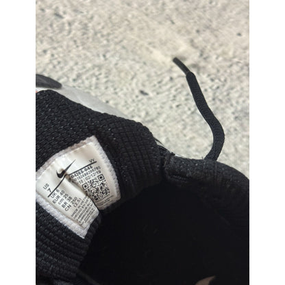 Nike Shox R4 sneakers black silver street shoes low