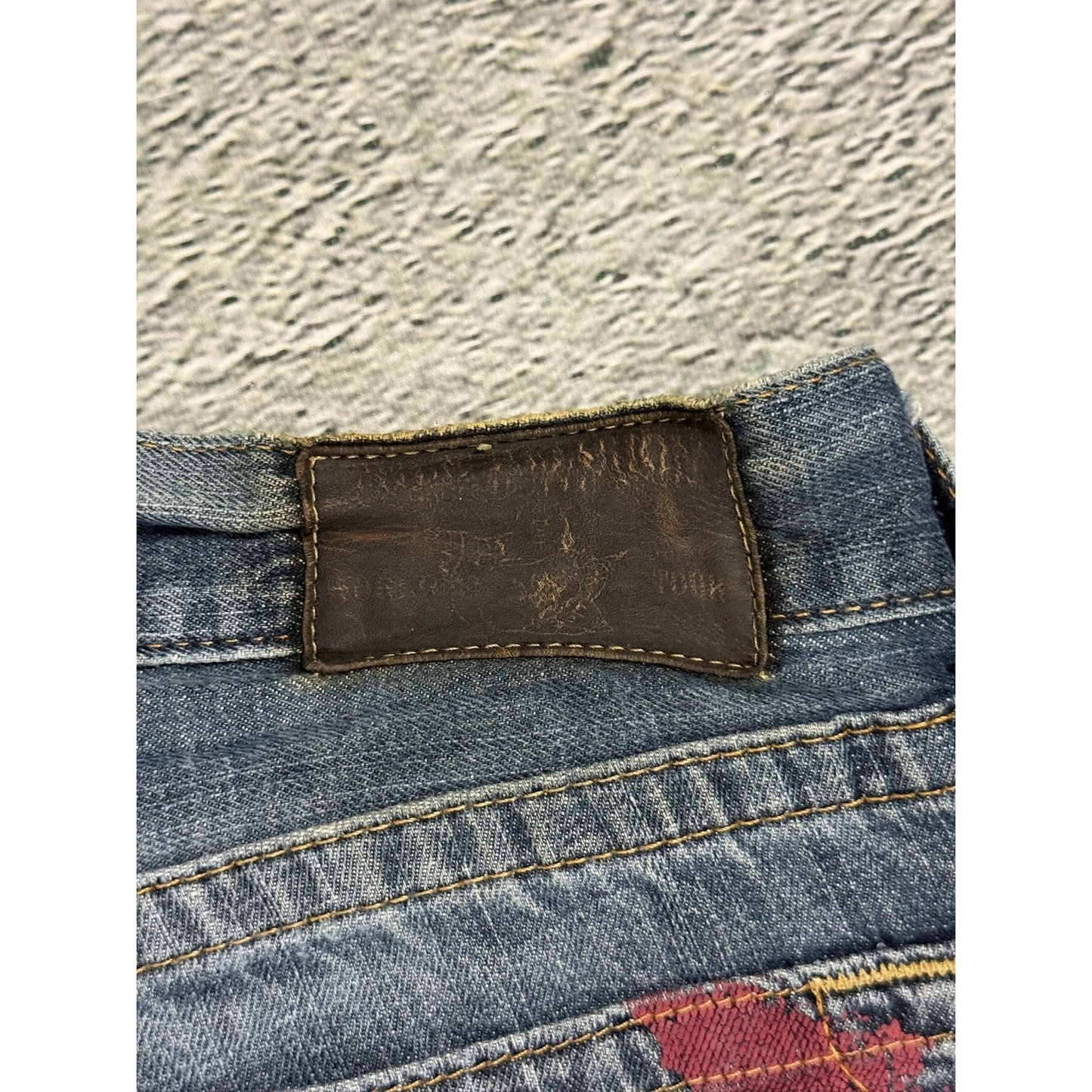 True Religion vintage blue jeans big logo Red painted