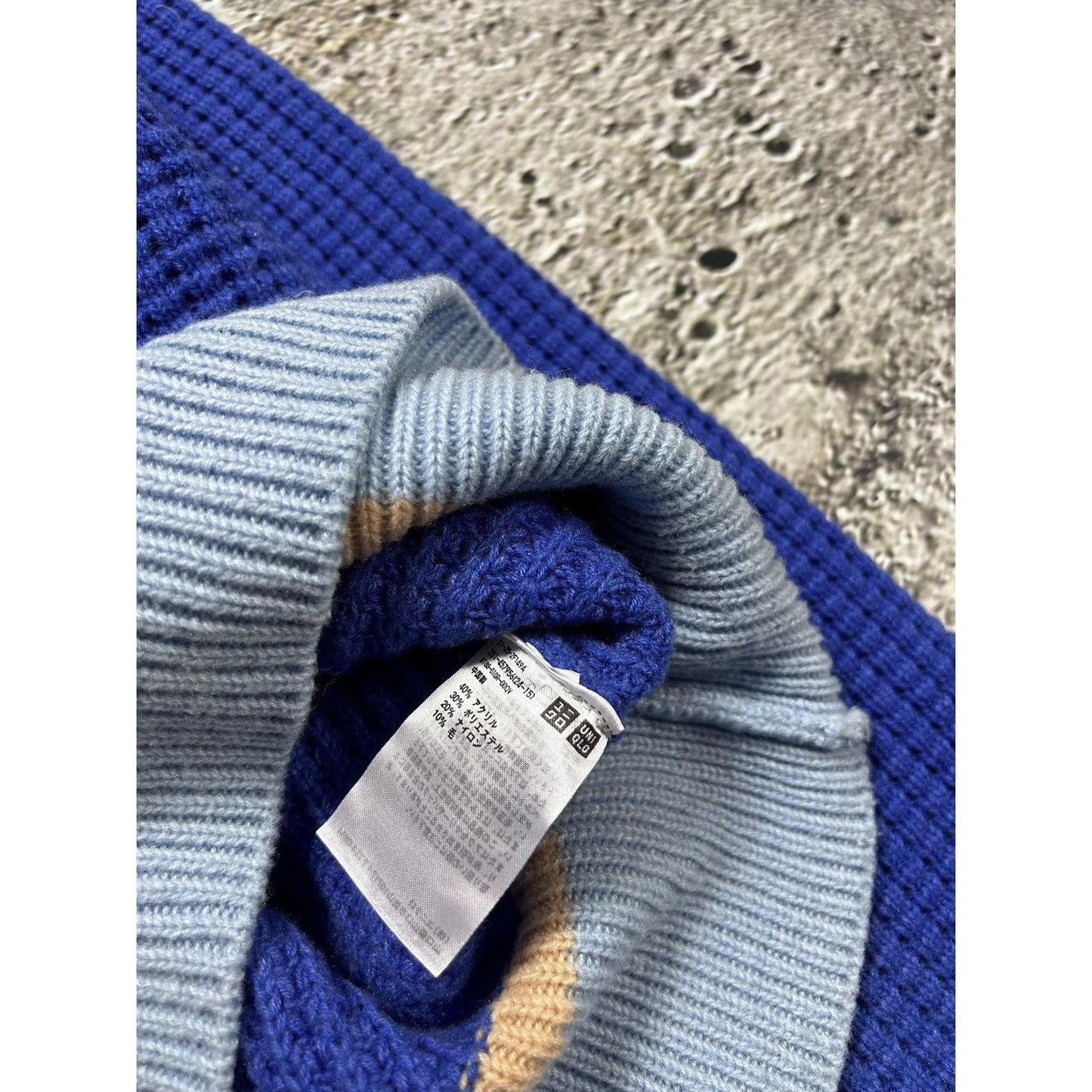 Marni Uniqlo Popcorn Knit V-neck Sweater blue