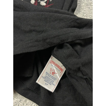 True Religion Rose T-shirt logo Red Black V-Neck cropped