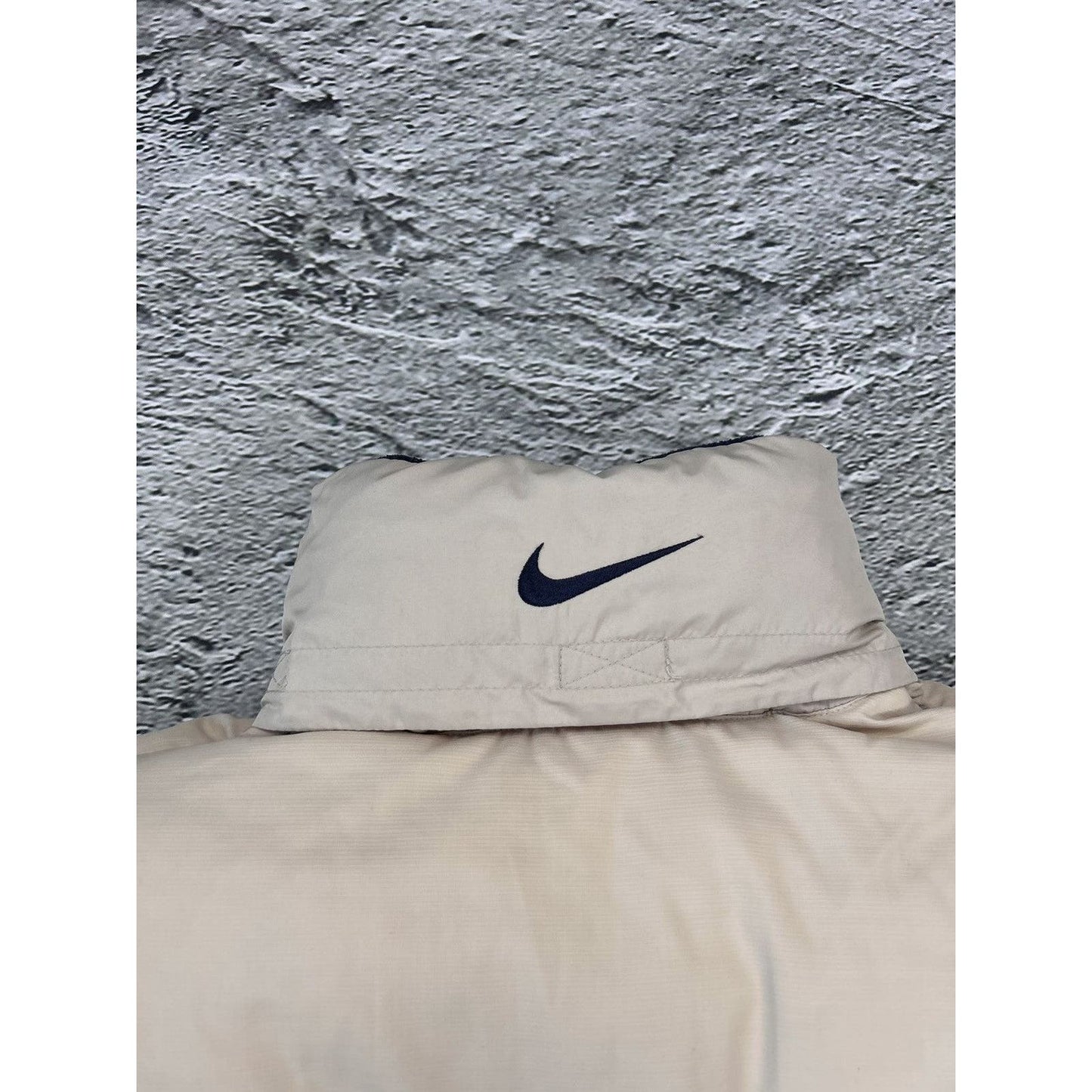 Nike puffer jacket vintage beige small logo 2000s