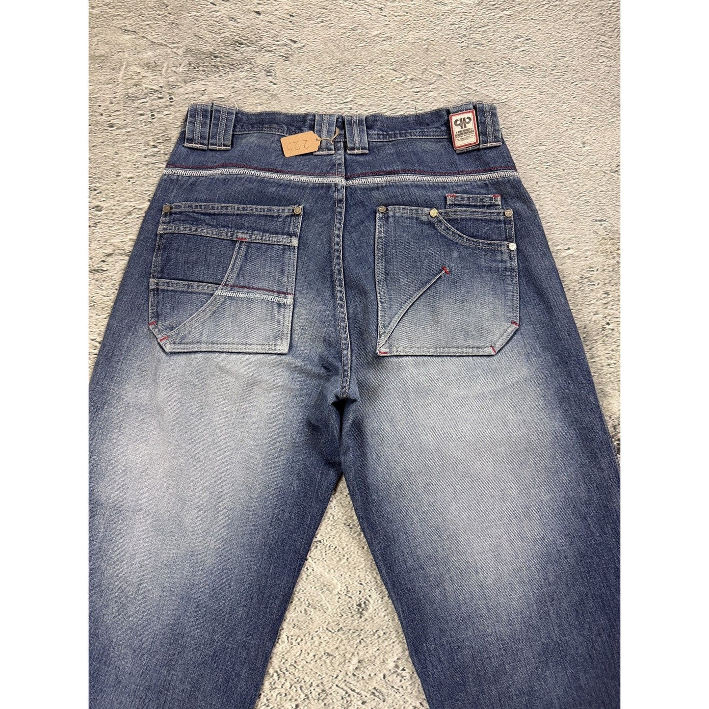 Pelle Pelle vintage stone washed blue jeans Y2K baggy denim