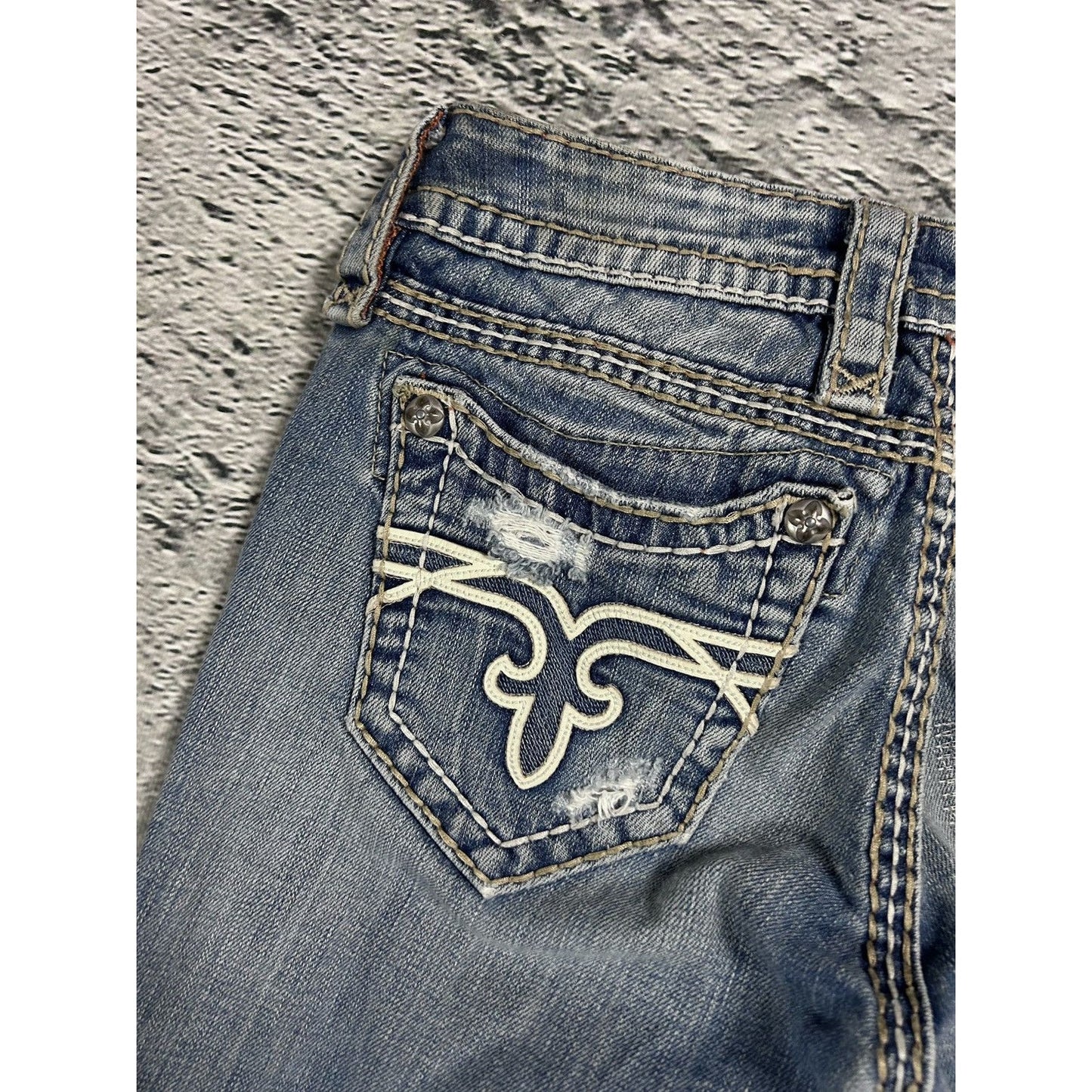 Rock Revival vintage light jeans leather patch Y2K flared