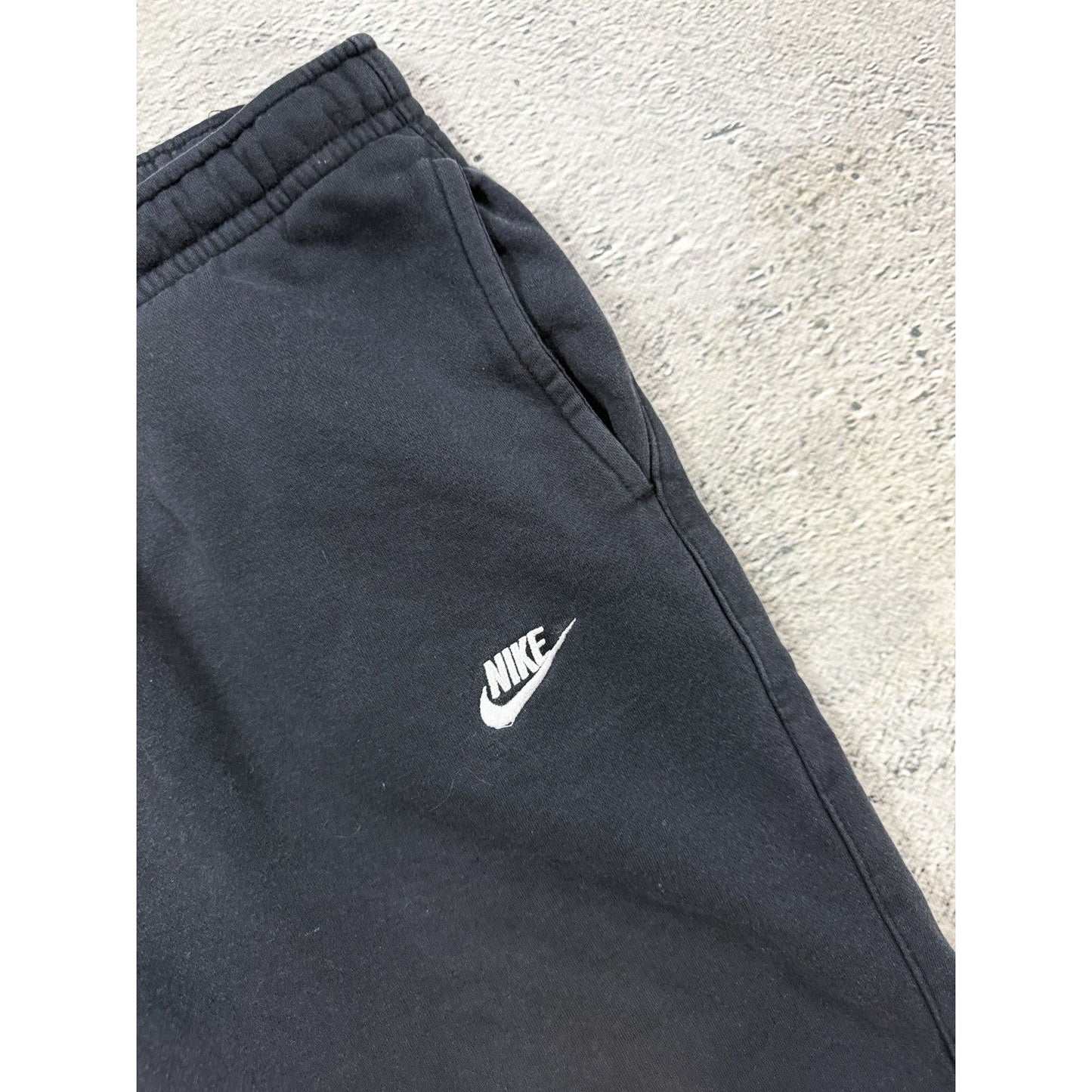Nike black shorts small swoosh cargo