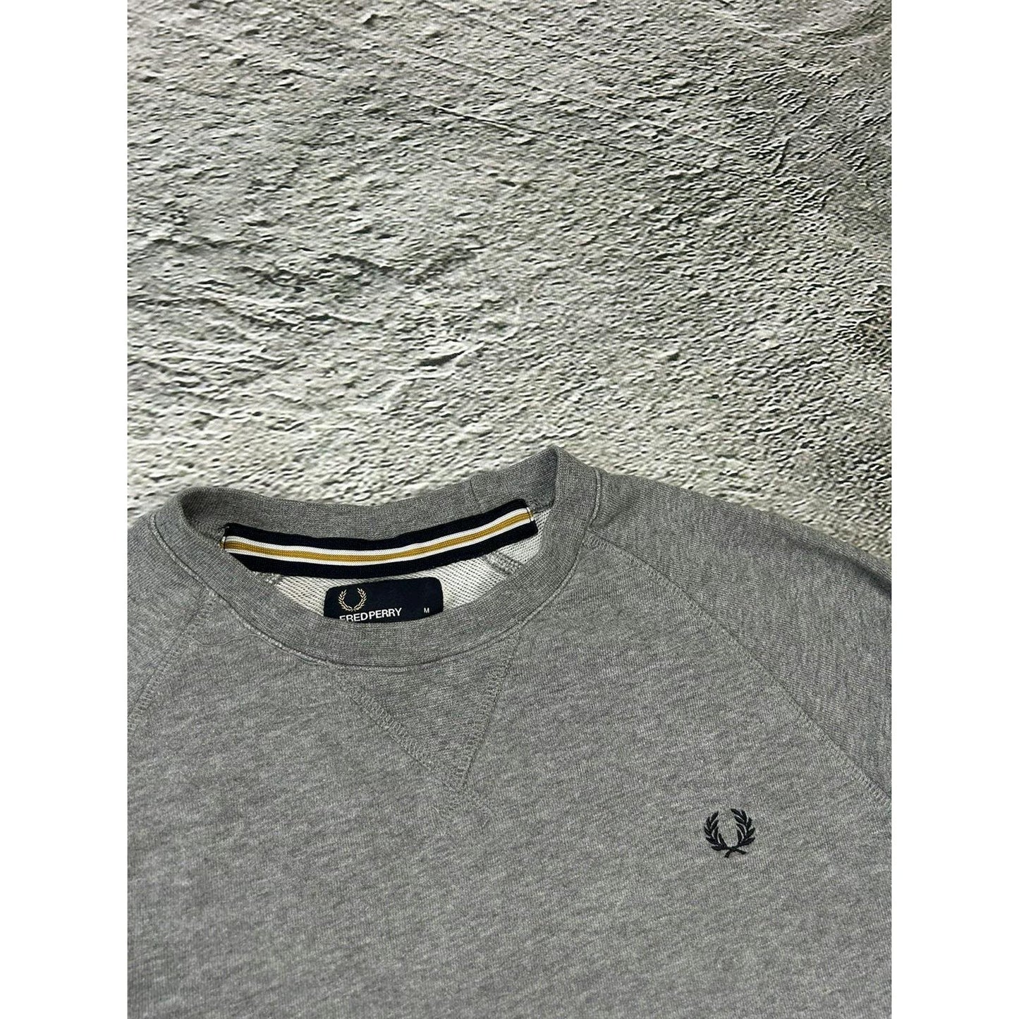 Fred Perry vintage grey sweatshirt small logo Y2K